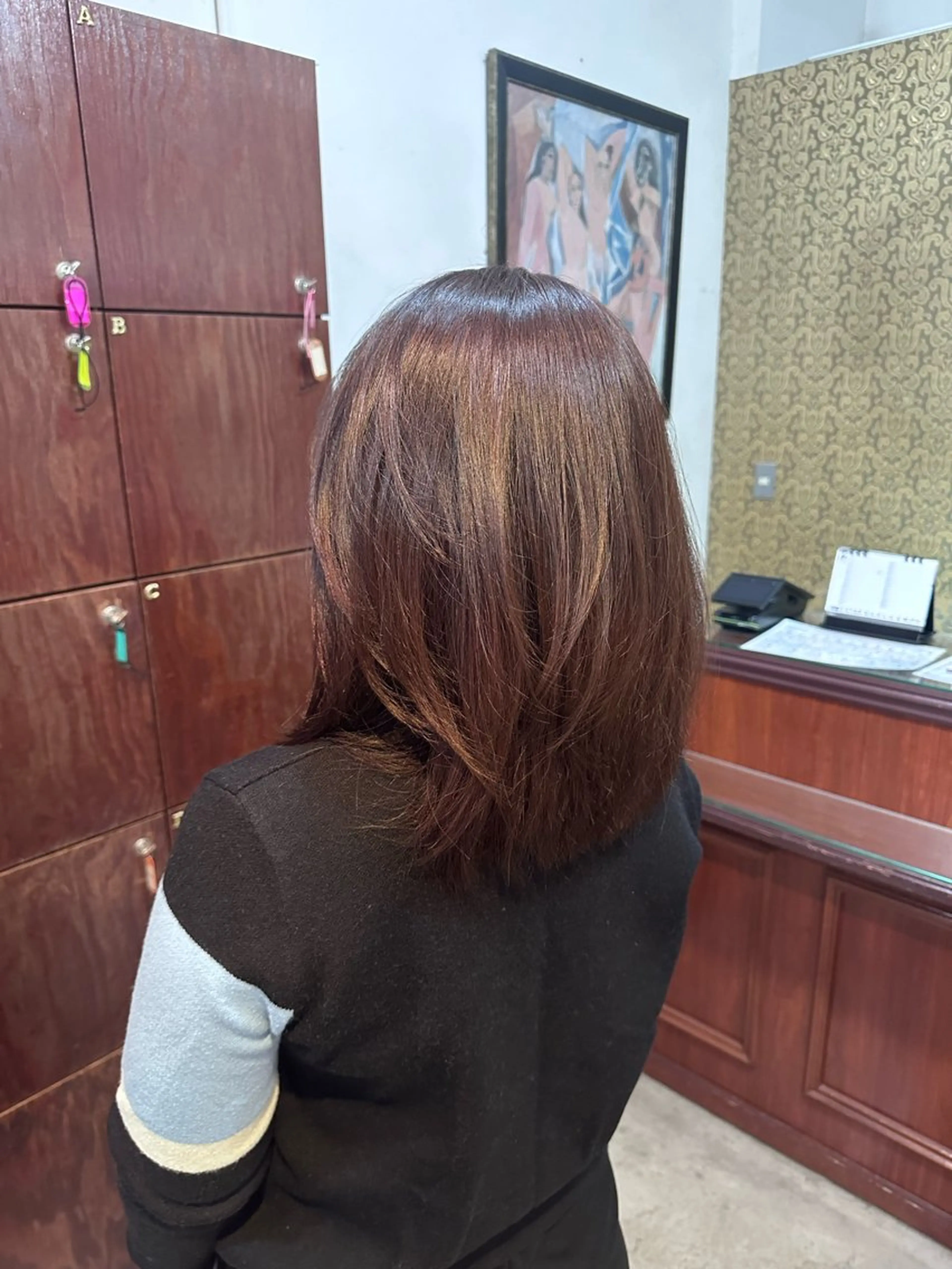 ミディアム レイヤーカット 大庭 梨子のヘアスタイル