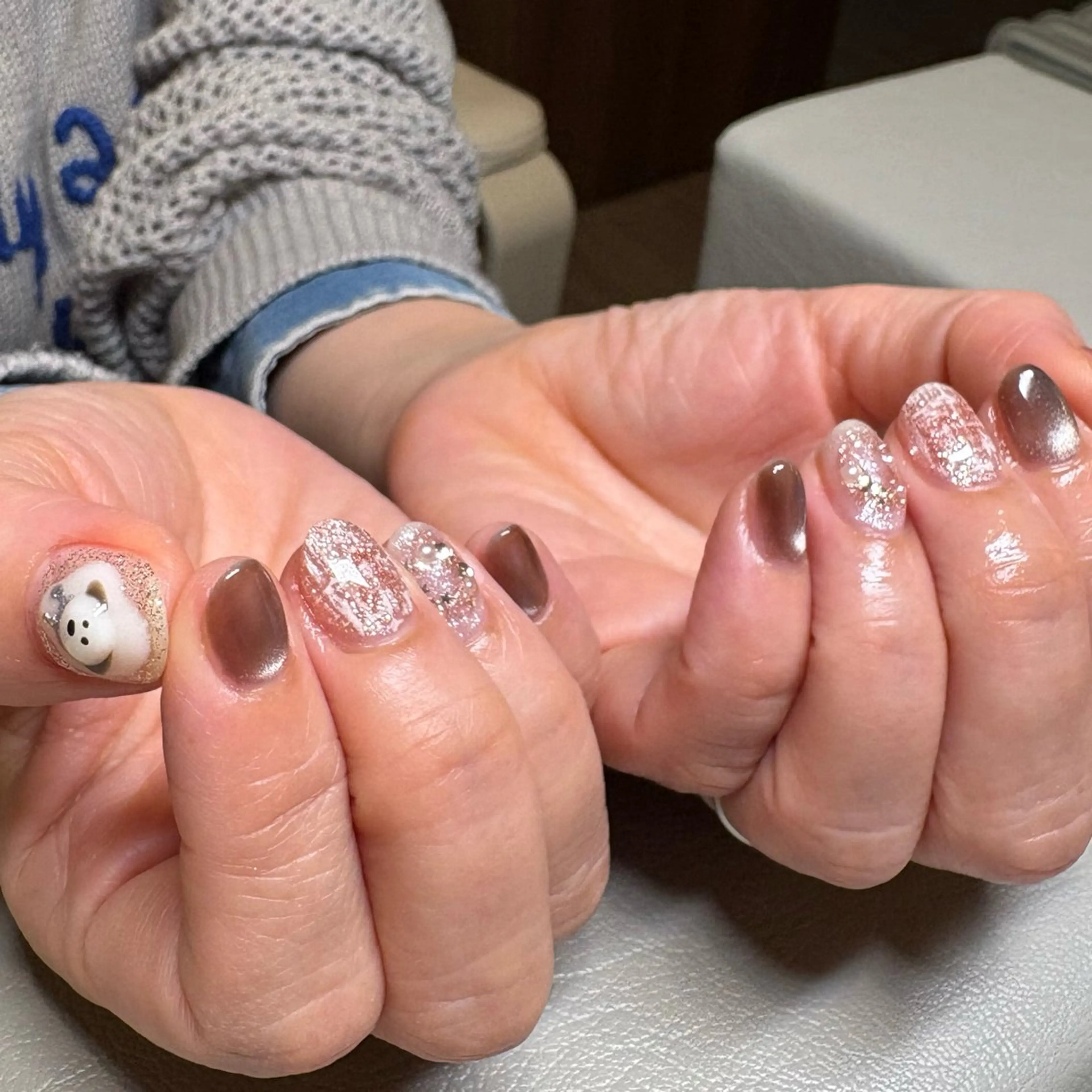 ネイル ニュアンスネイル ツイードネイル 冬ネイル クリスマス amuse 手書きニュアンスのネイルデザイン