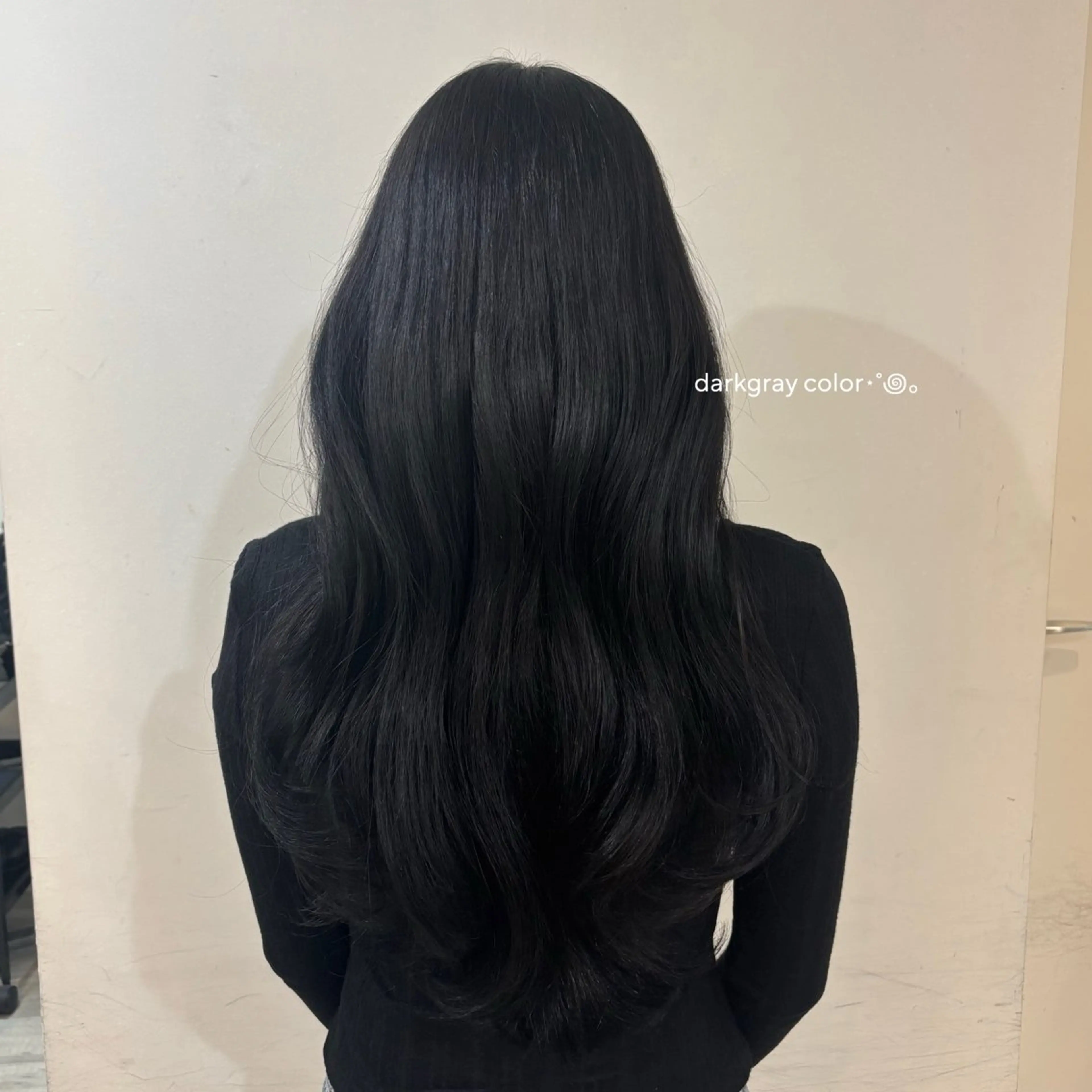 ロング ヘアカラー 🩶透明感カラー🩶 ミズキのヘアスタイル