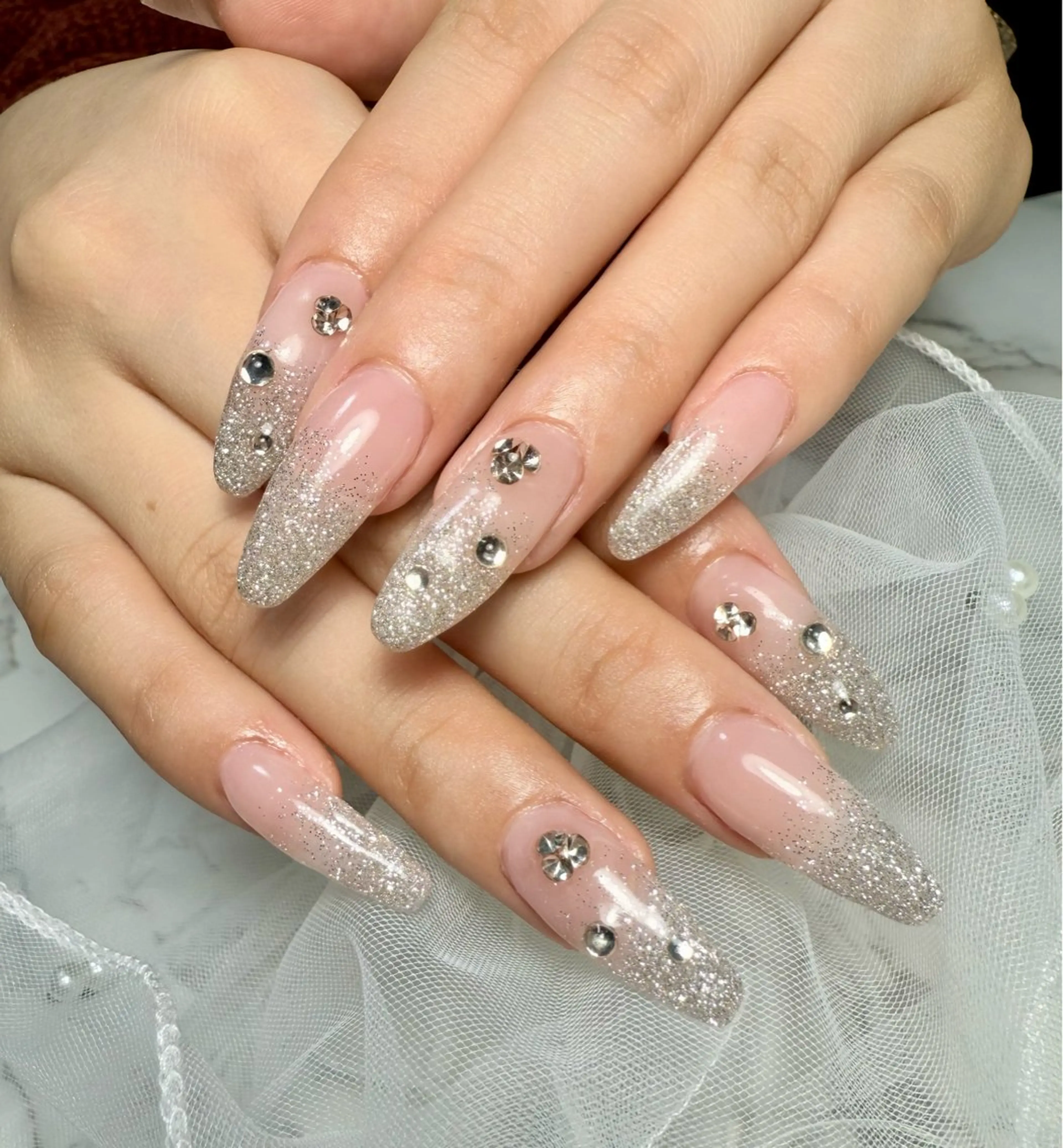 ネイル アートネイル チークネイル フラッシュネイル フラッシュマグ フレンチネイル M.N_ nailのネイルデザイン