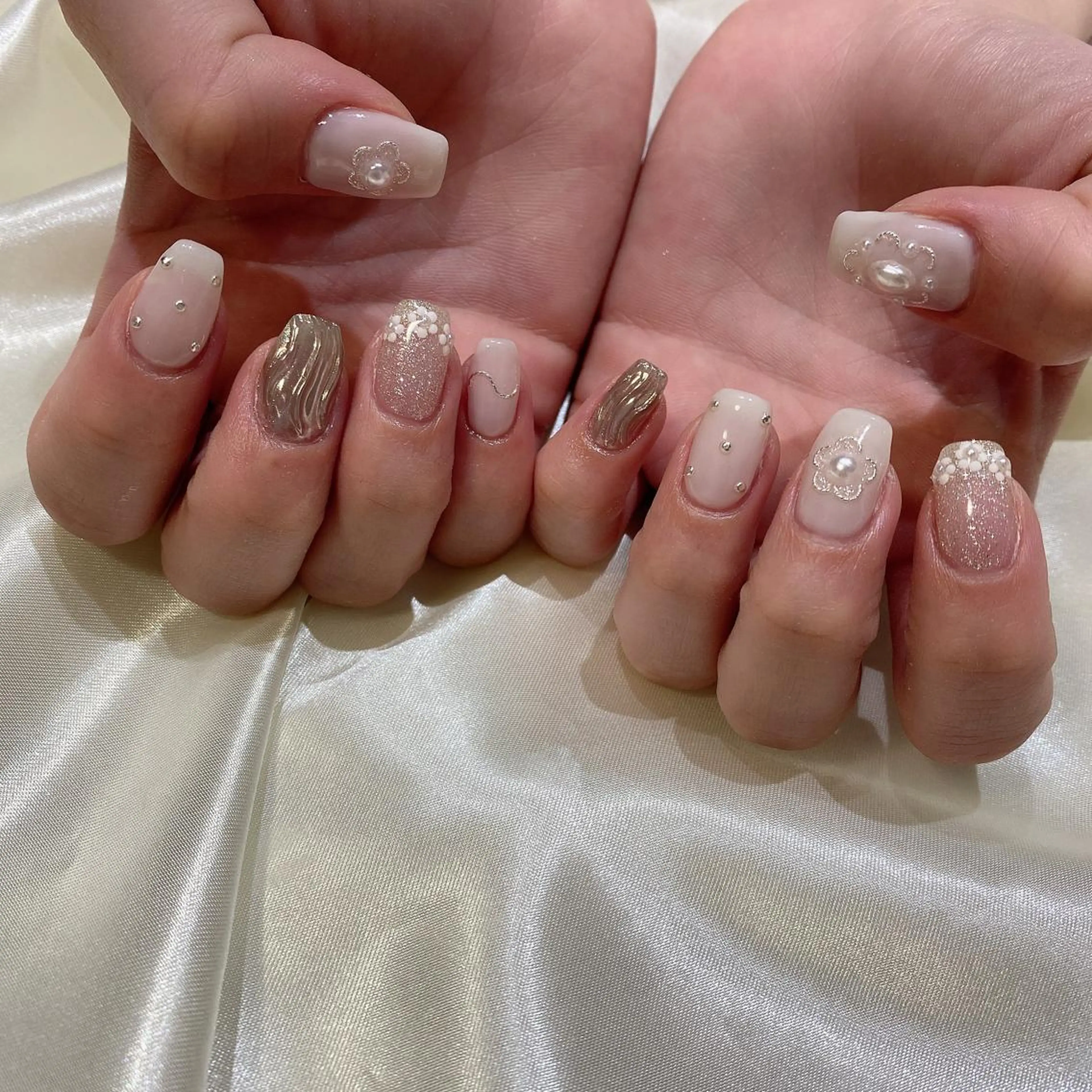 ネイル ハンドネイル 西岡 杏のネイルデザイン