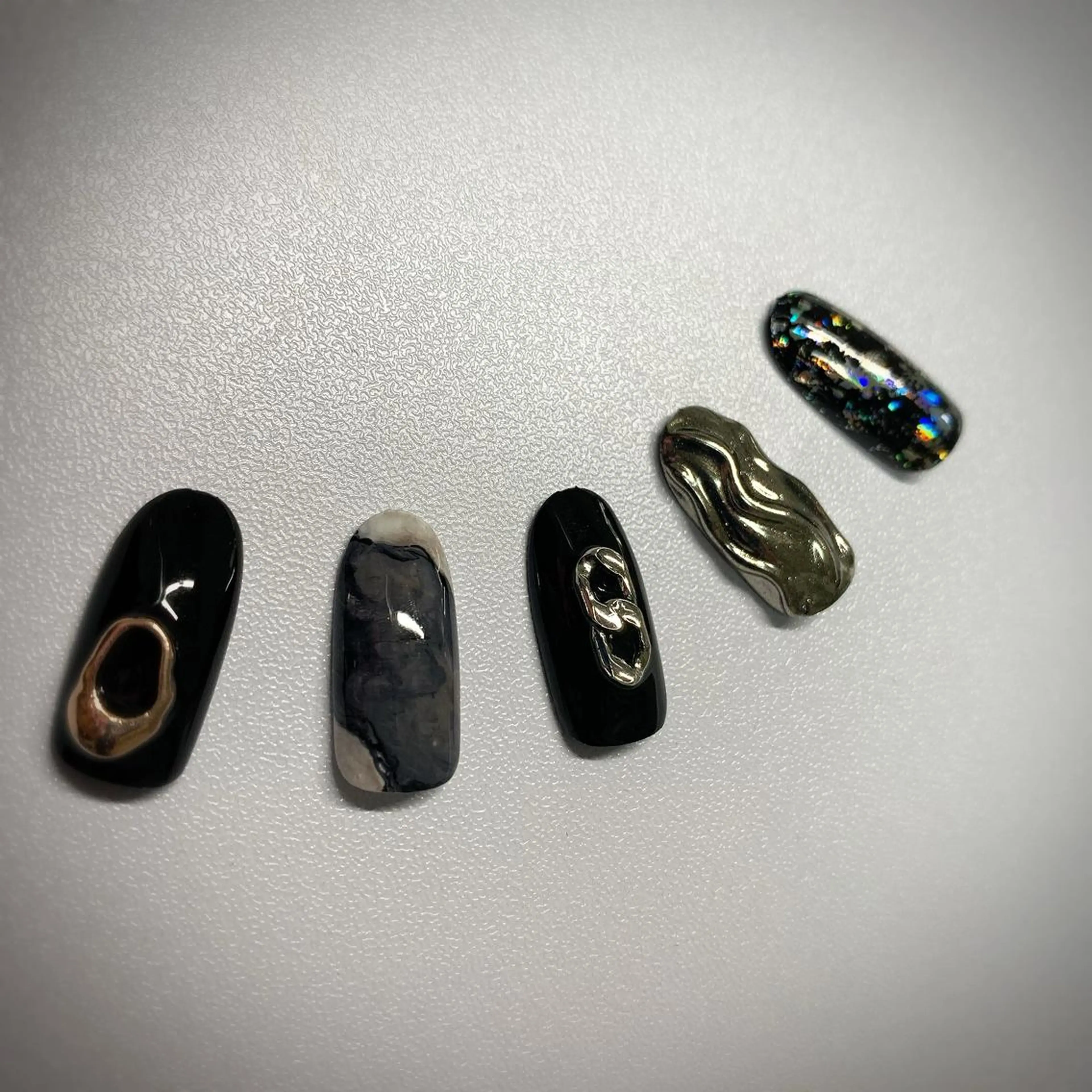 ネイル ニュアンスネイル vivi nailのネイルデザイン