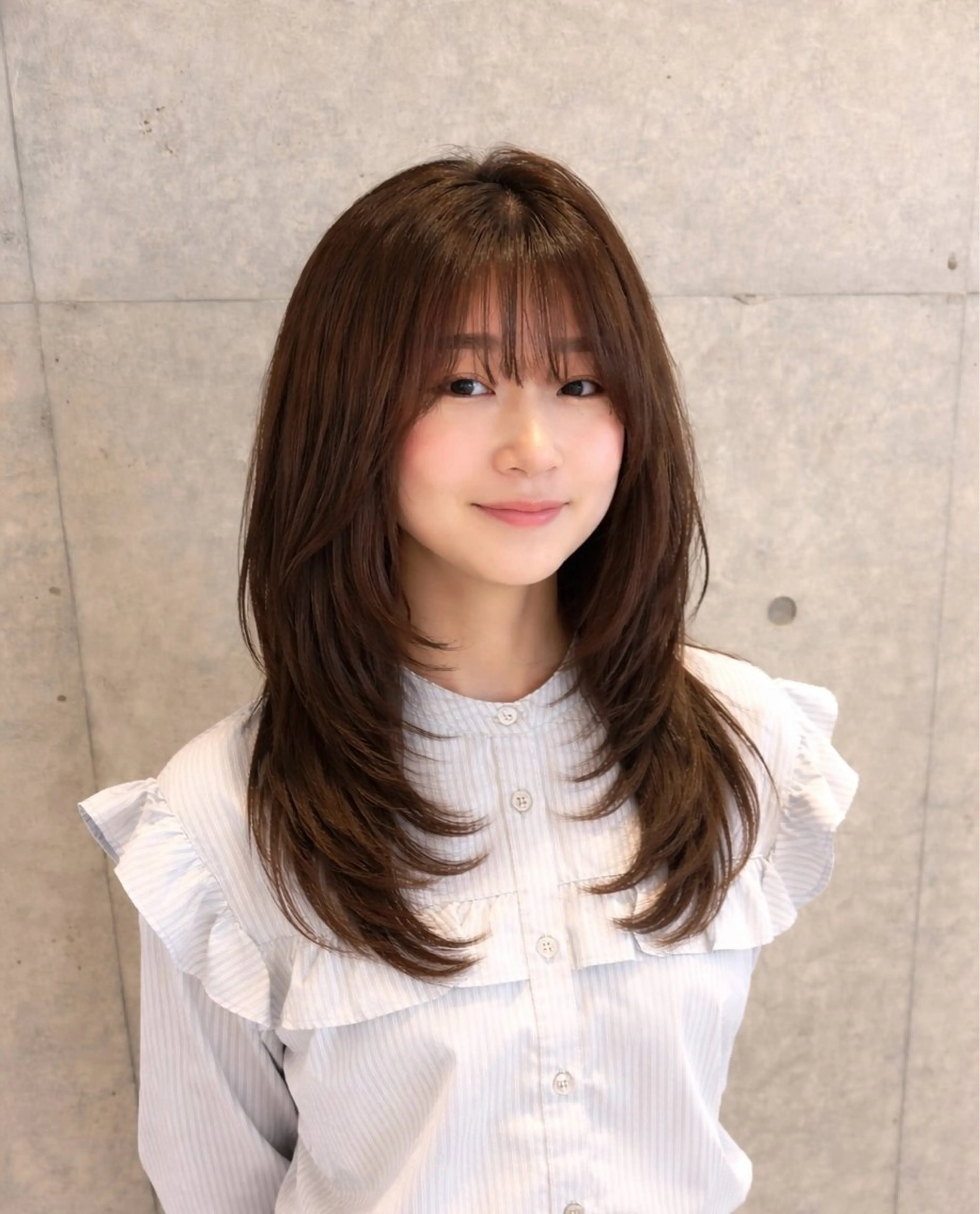 ロング レイヤーカット カット 南 菜花のヘアスタイル