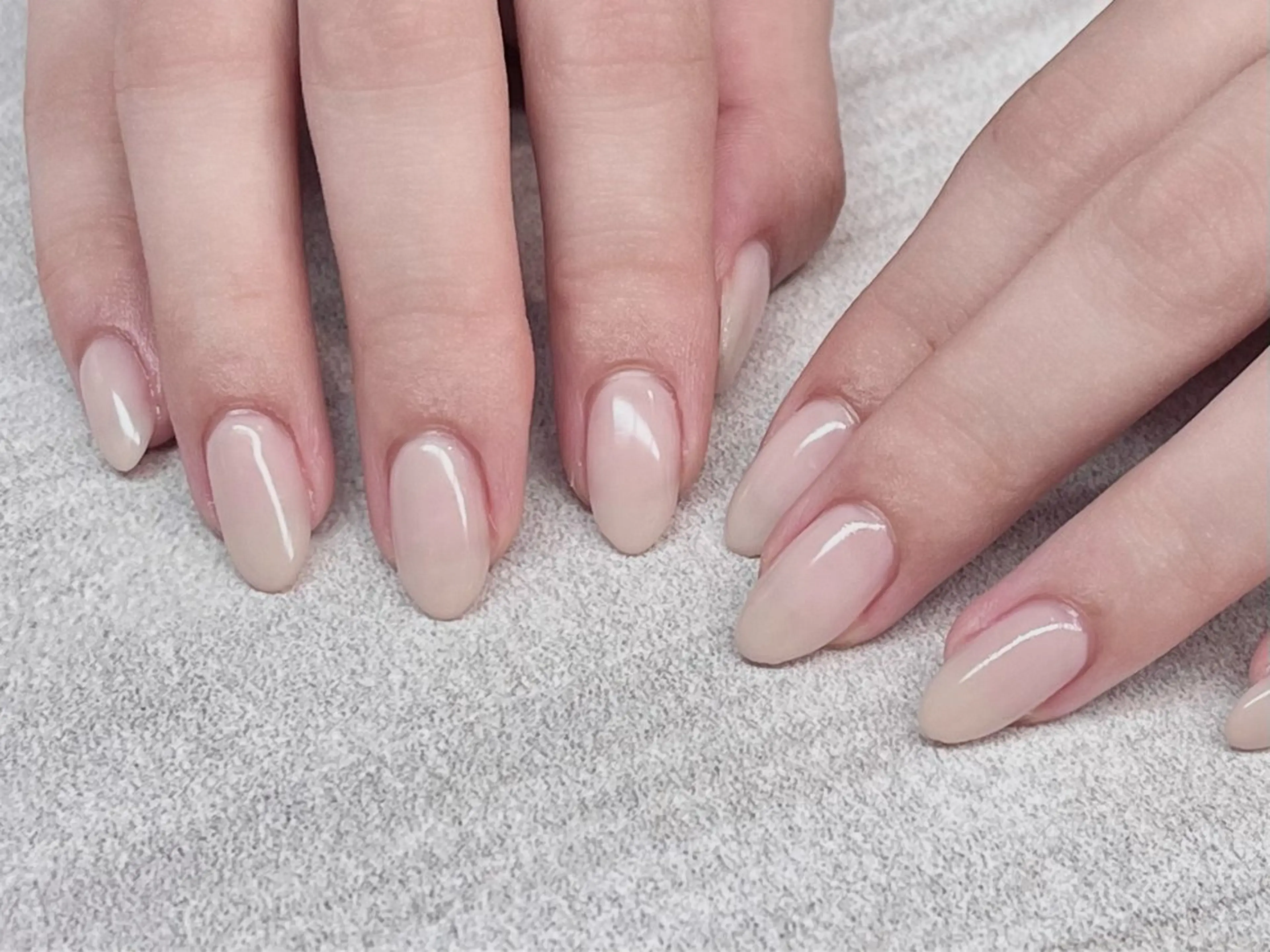 ネイル ホワイト LORAN  Lim EYE&NAIL【ローランリム】所属・LORAN Lim 紫月のネイルデザイン