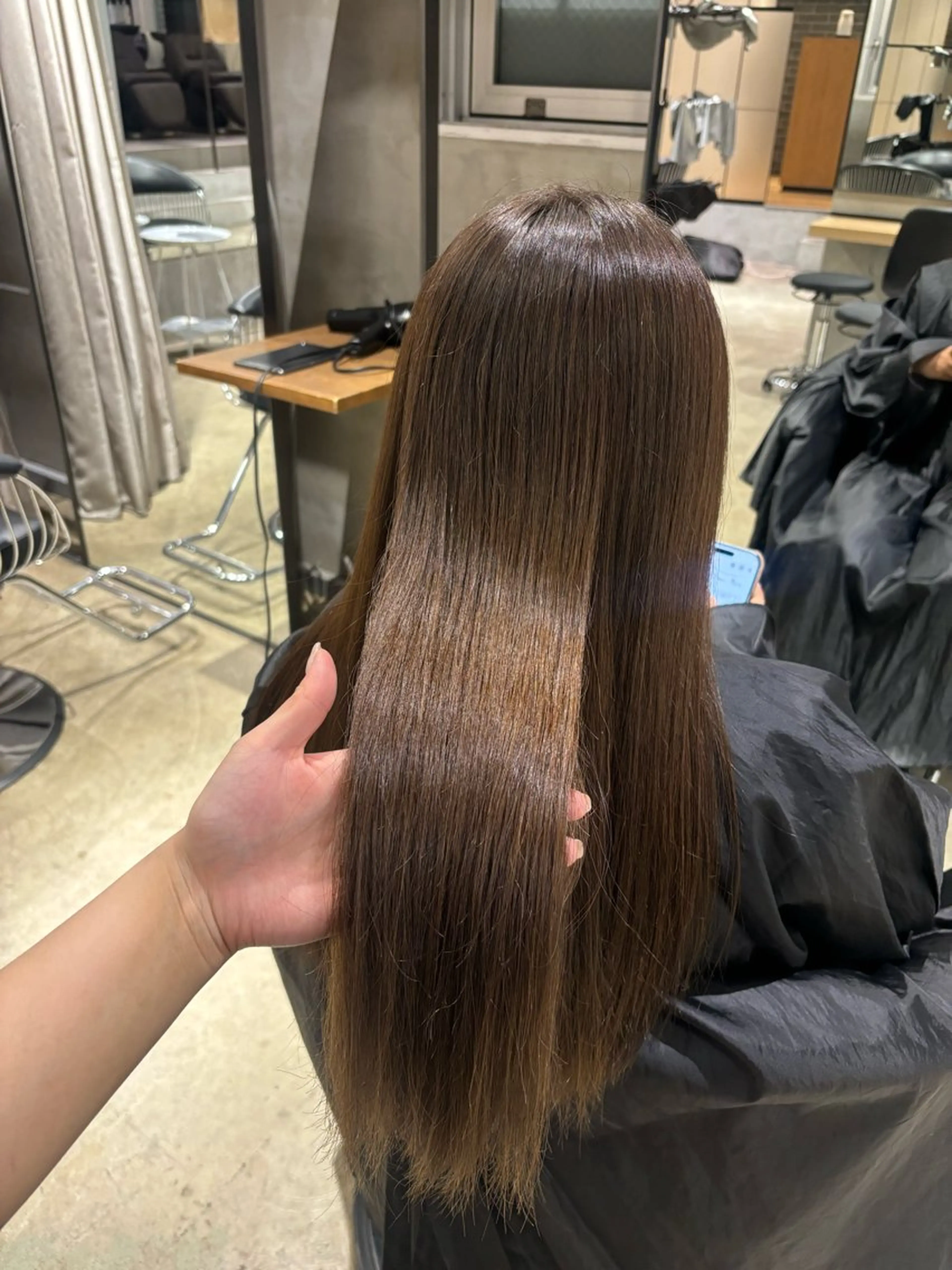 カット+ストレートパーマの写真