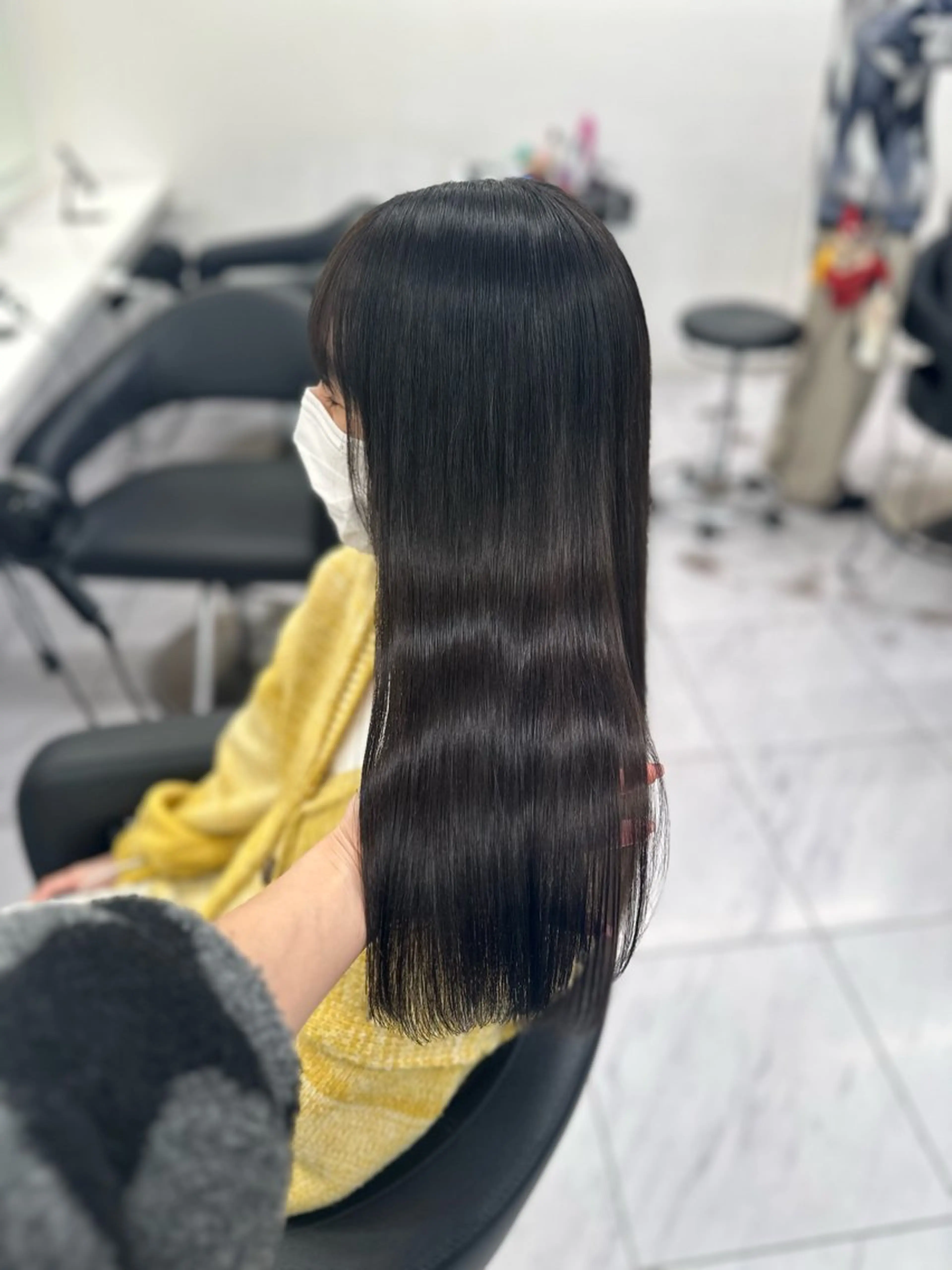 ロング カラー ベージュカラー 黒髪 ブリーチ ブルーカラー ブルーブラック ヘアカラー 🪞ハイトーン🪞 🤍waka🤍のヘアスタイル