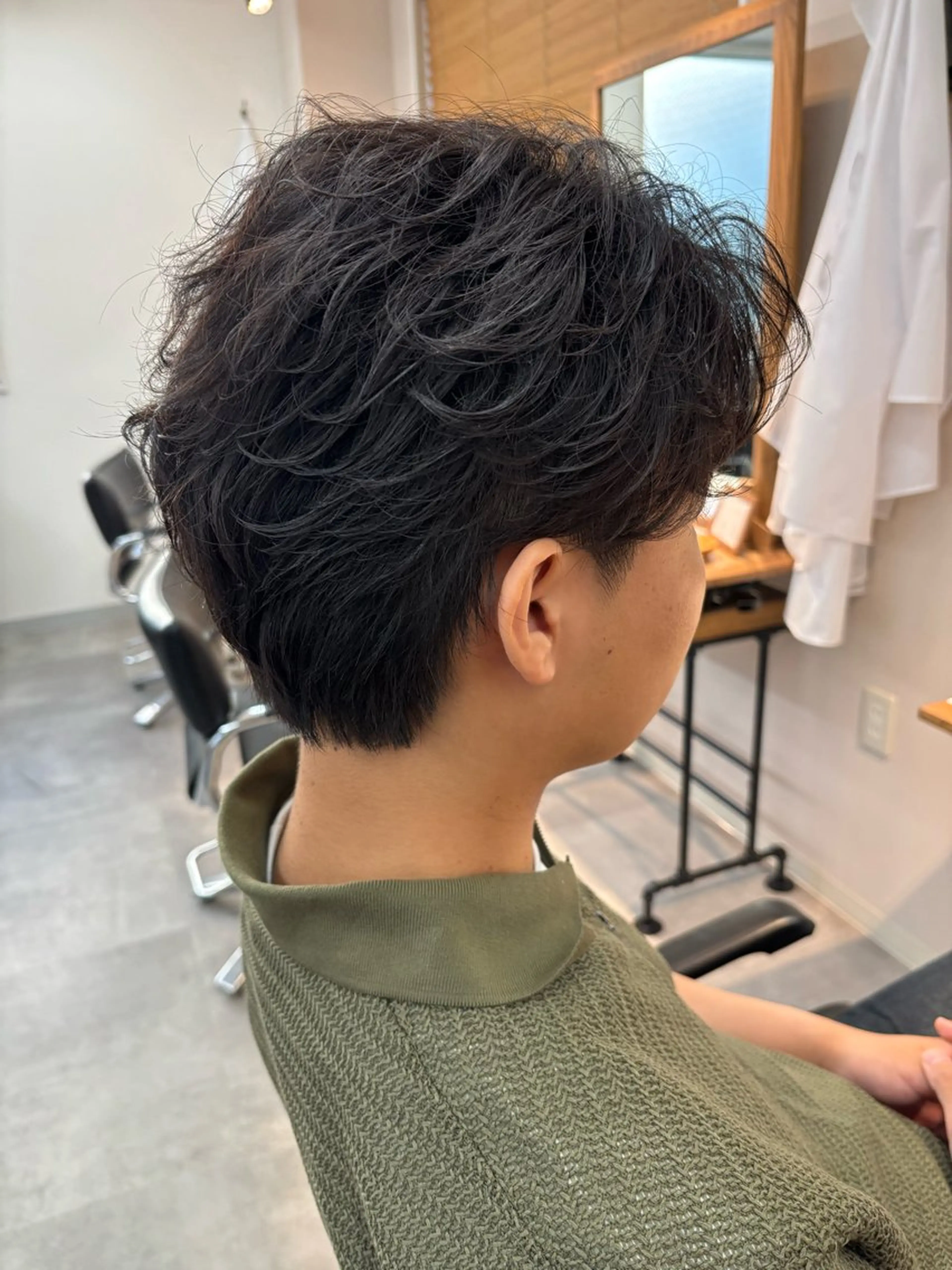 パーマ メンズ フェザーパーマ メンズパーマ カット パーマ フェザーパーマ/韓国 /メンズカット保立のヘアスタイル