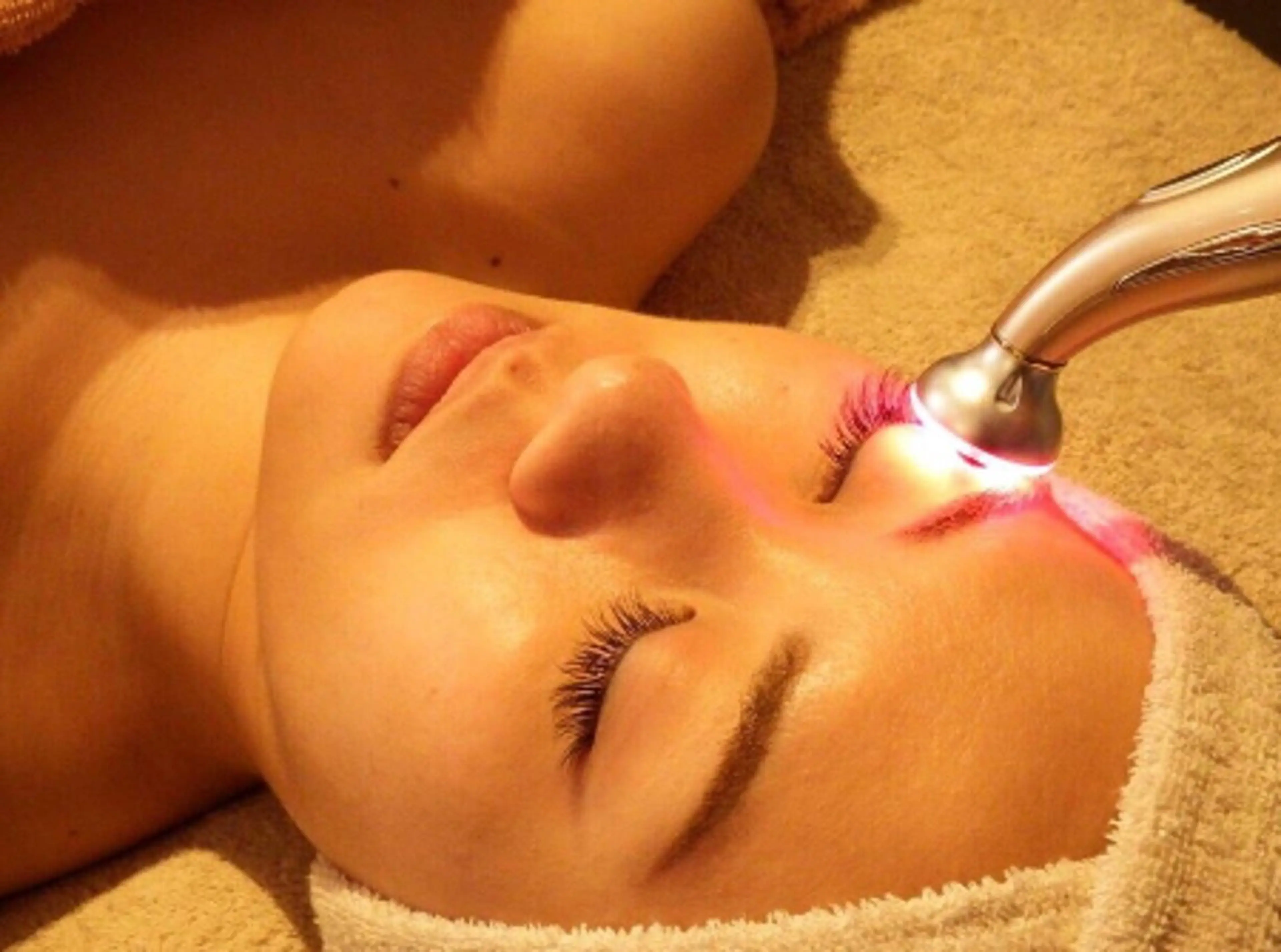 エステ Embellir/ "Aine"🕊のマツエク・マツパデザイン