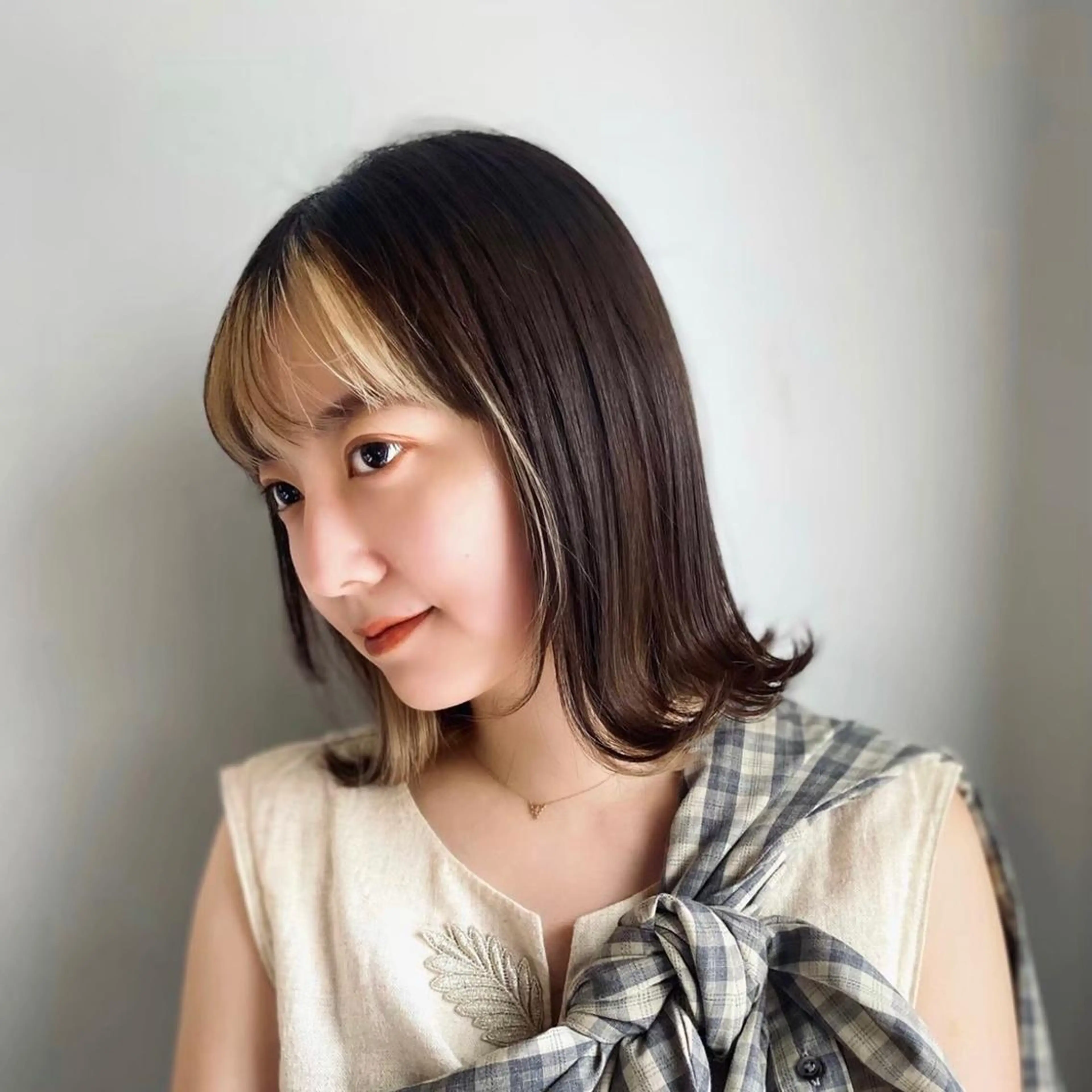 セミロング カラー ショートとレイヤーが 好きな人|三浦翔のヘアスタイル