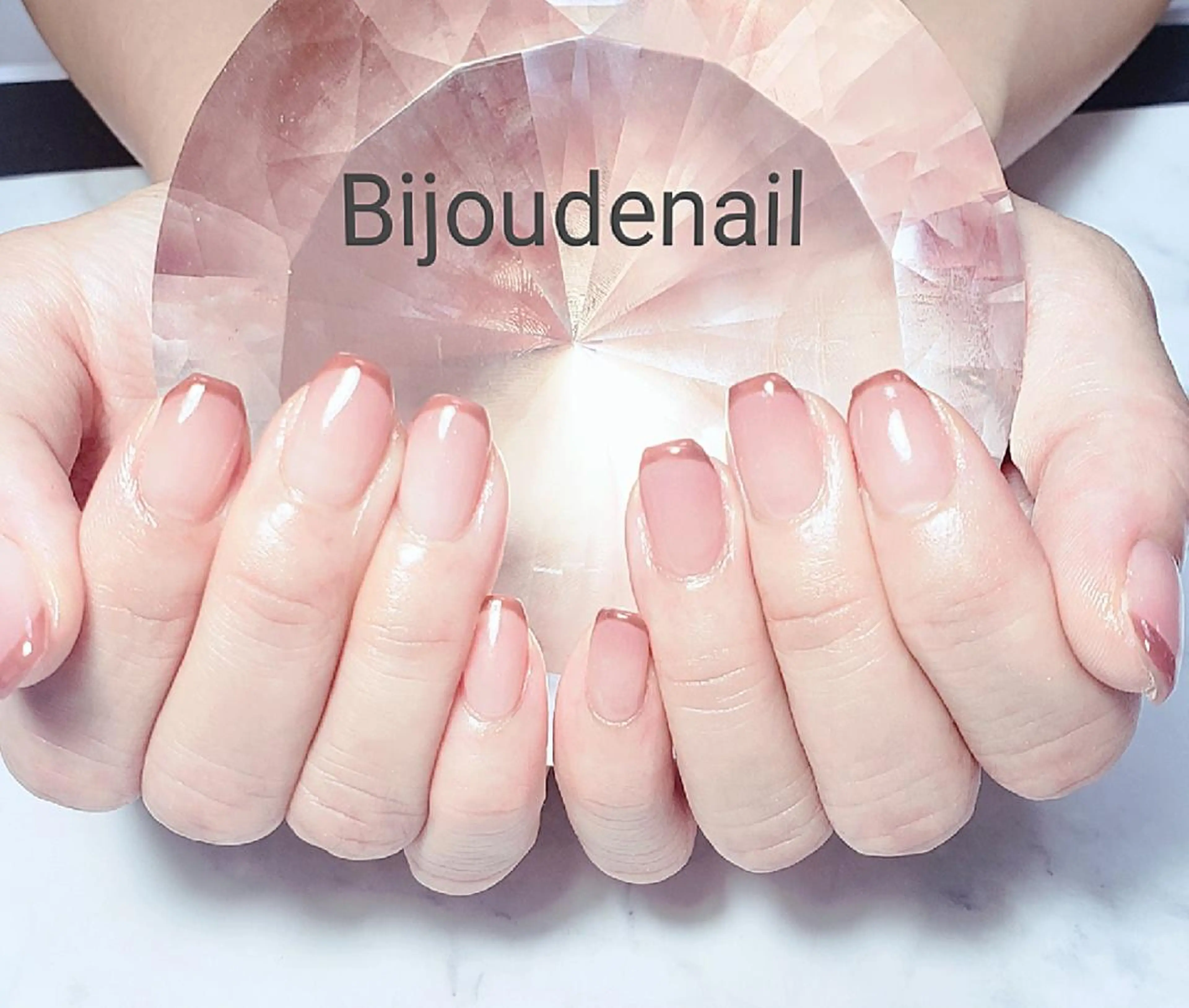 ネイル ビジュード ネイルのネイルデザイン