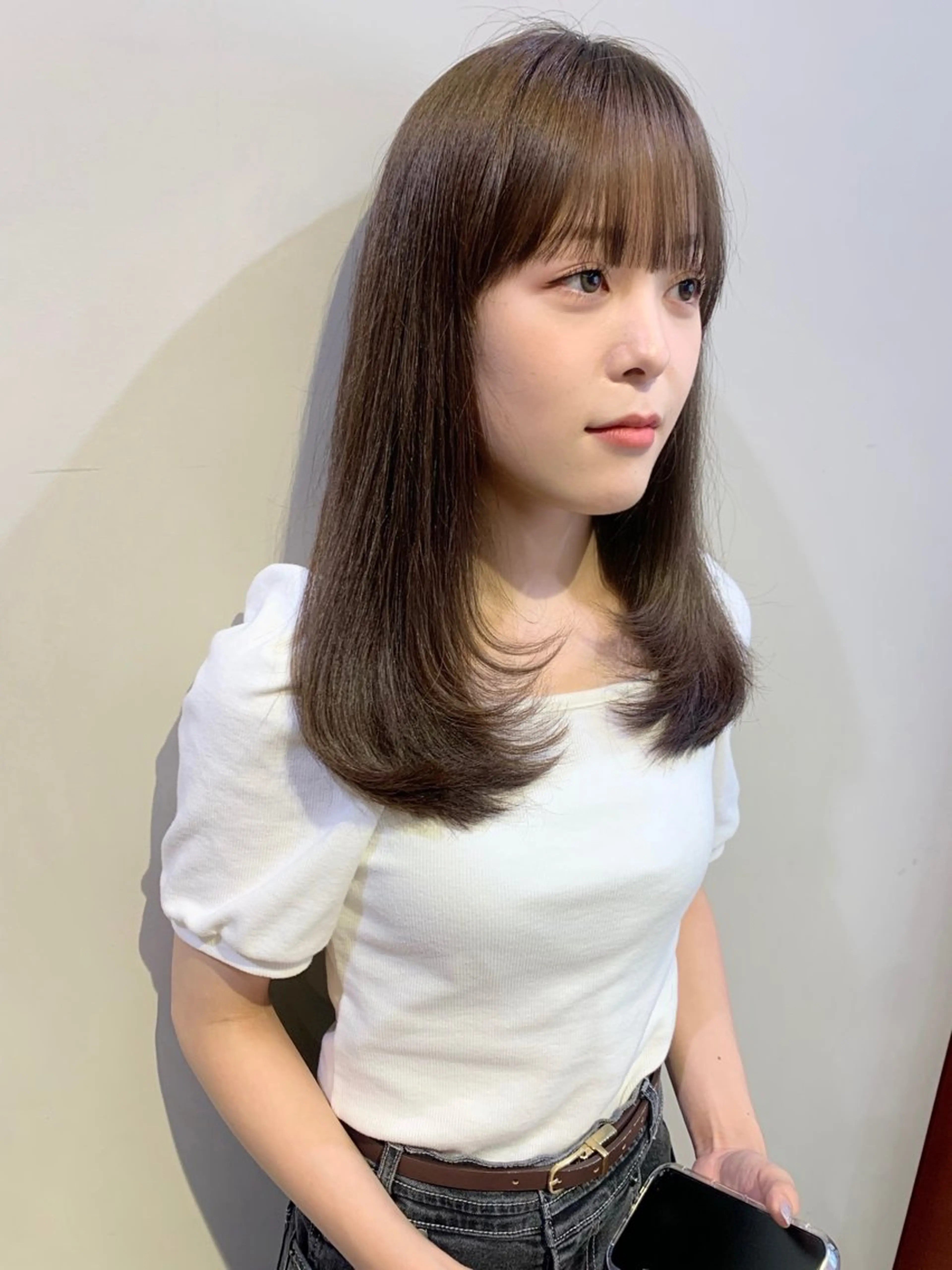 セミロング レイヤーカット LOREN＋透明感 オリーブhirokoのヘアスタイル