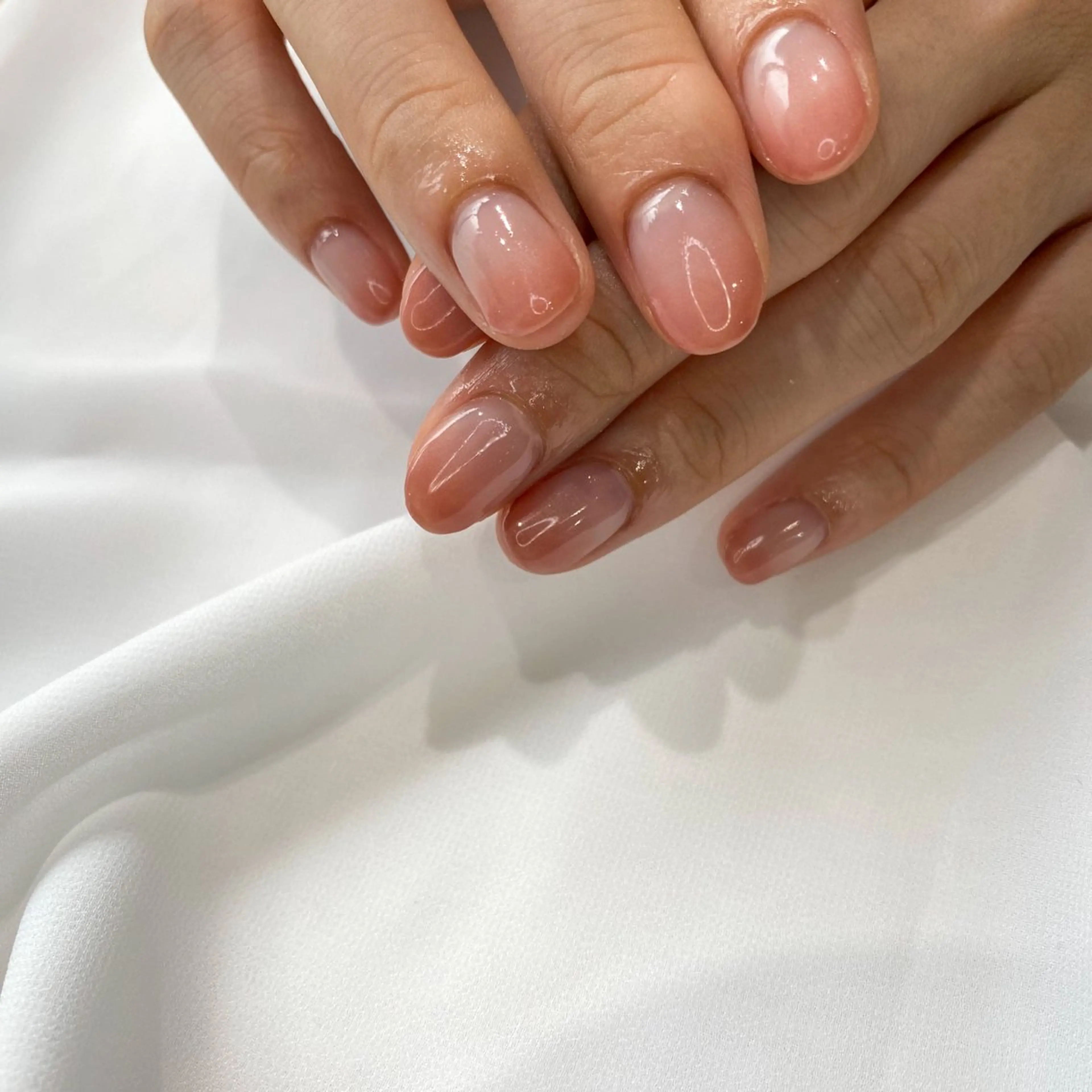 ネイル グラデーション オフィスネイル ネイル空間所属・muguet🎀 nailのネイルデザイン