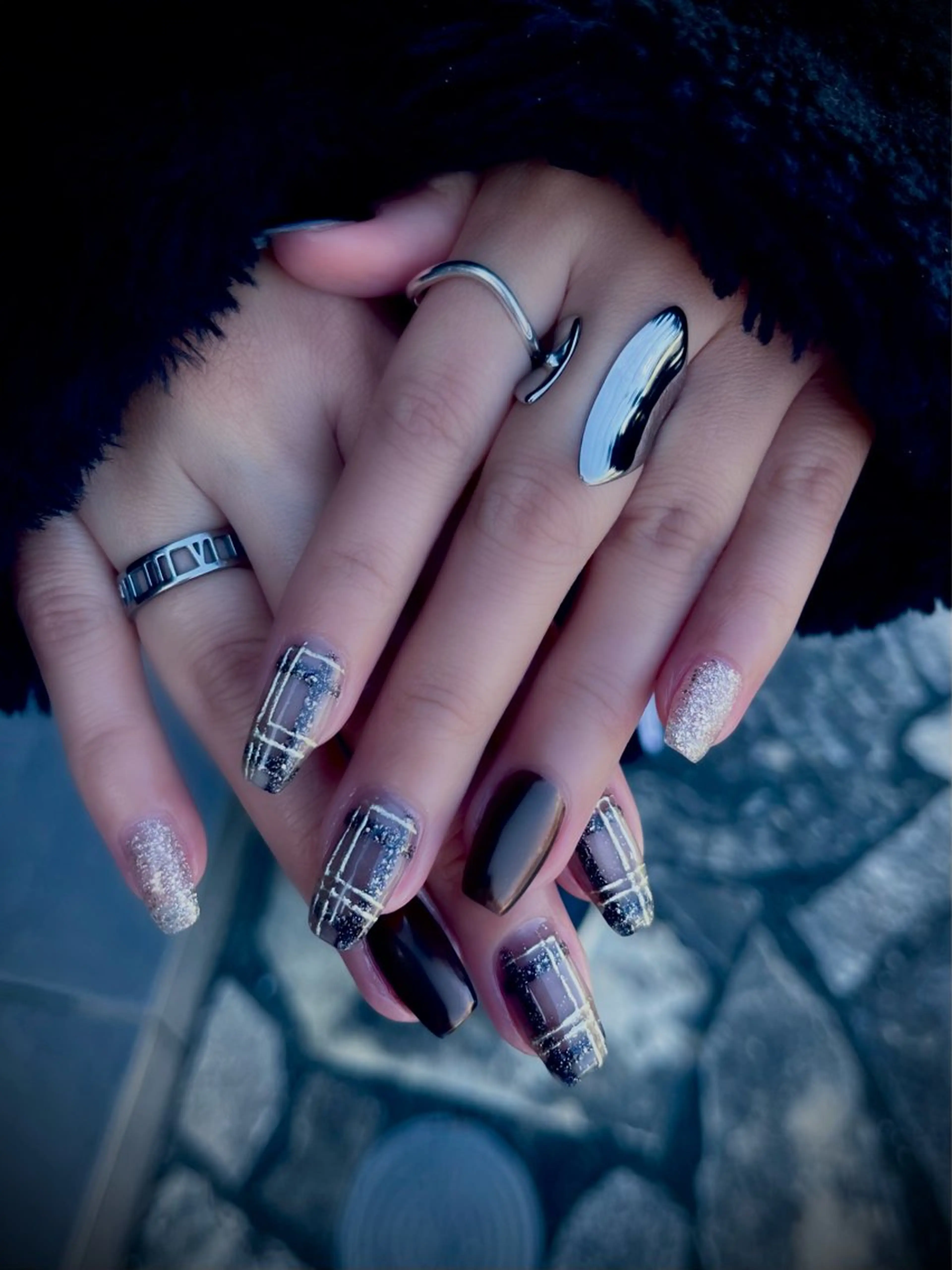 ネイル キラキラネイル マグネットネイル ワンカラーネイル スカルプネイル ワンホンネイル nine.🦋 YUKOのネイルデザイン