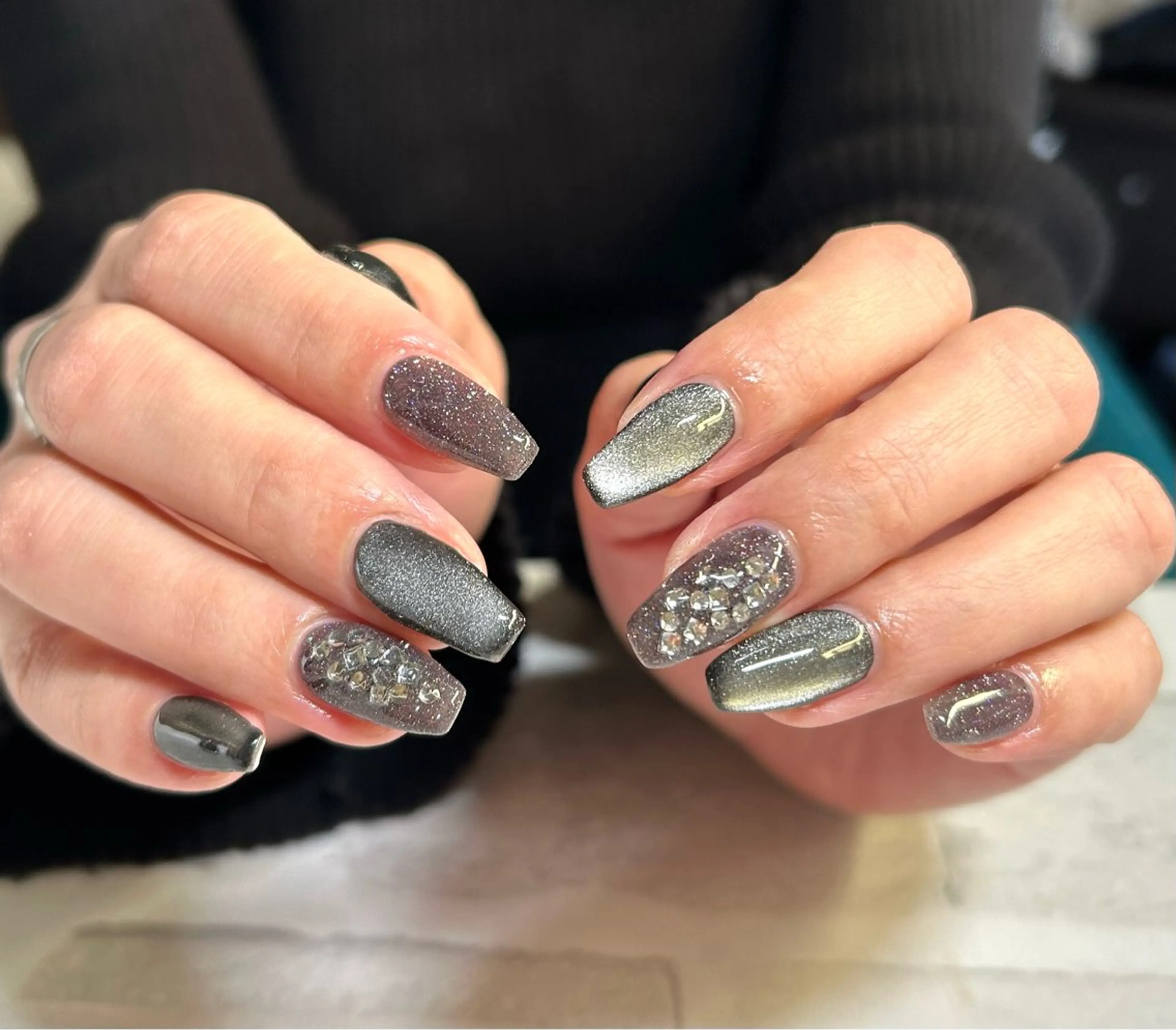 ミディアム ハンドネイル 2dy所属・2DY NAIL SALONのネイルデザイン