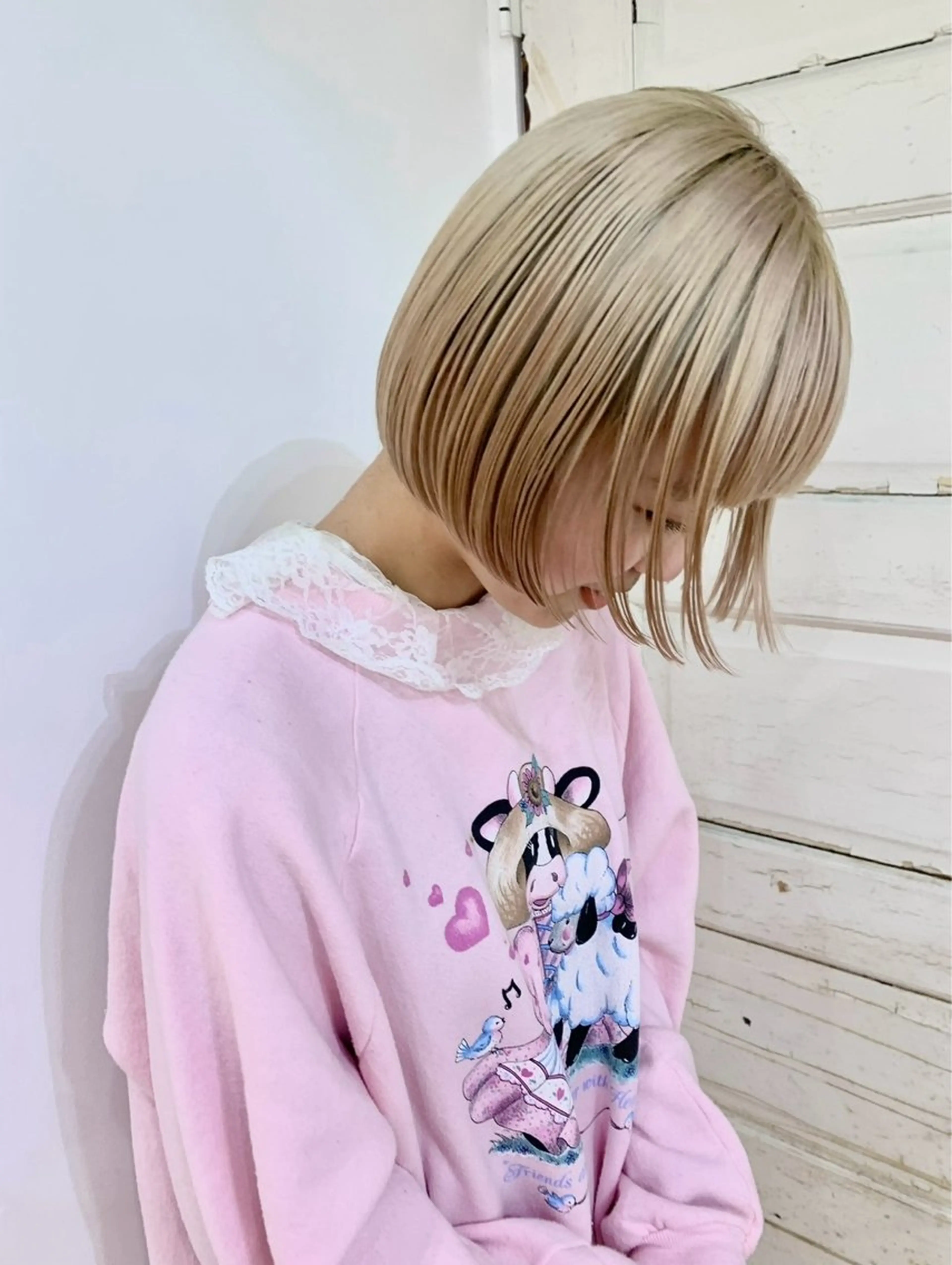 ショート カラー ブロンド ボブパーマ/パーマ ウルフパーマのヘアスタイル