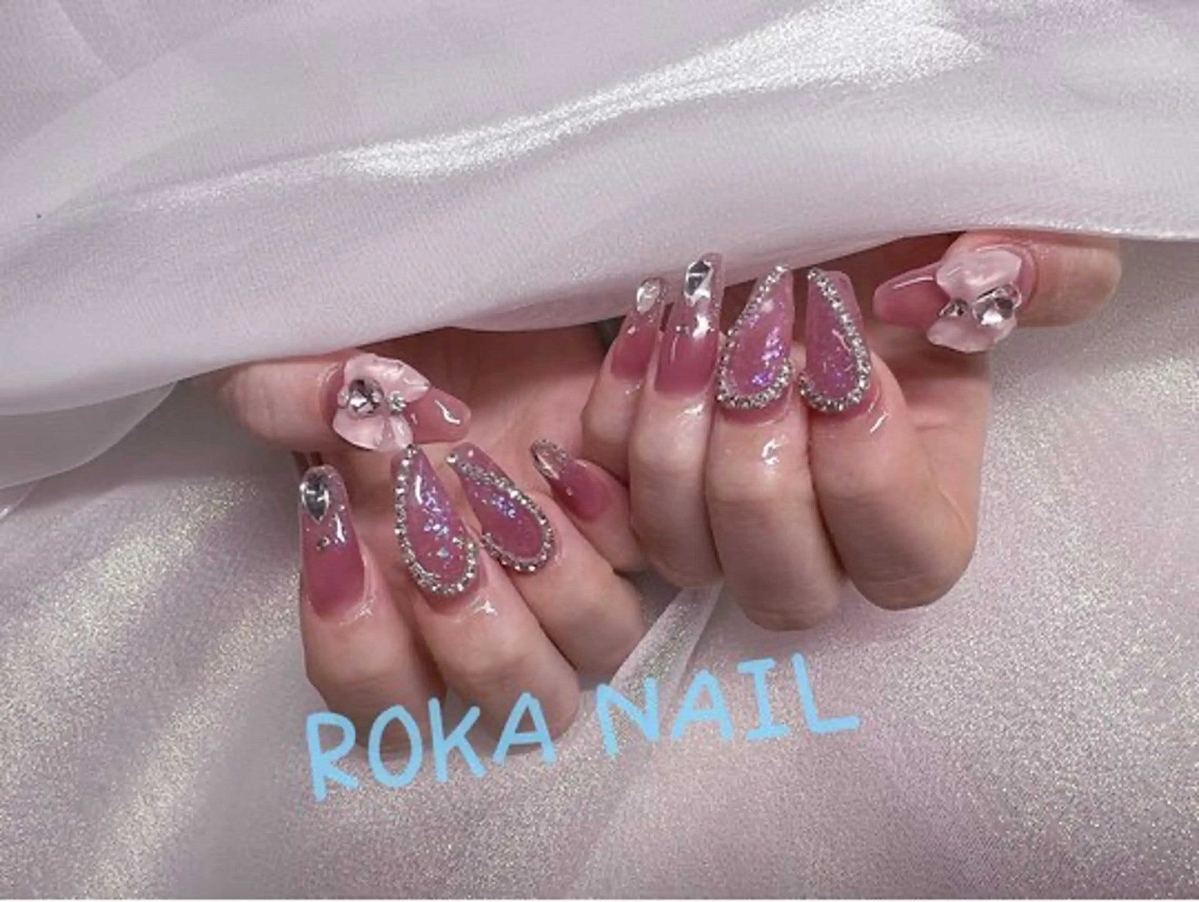 ミディアム ハンドネイル 小方 サトミのネイルデザイン