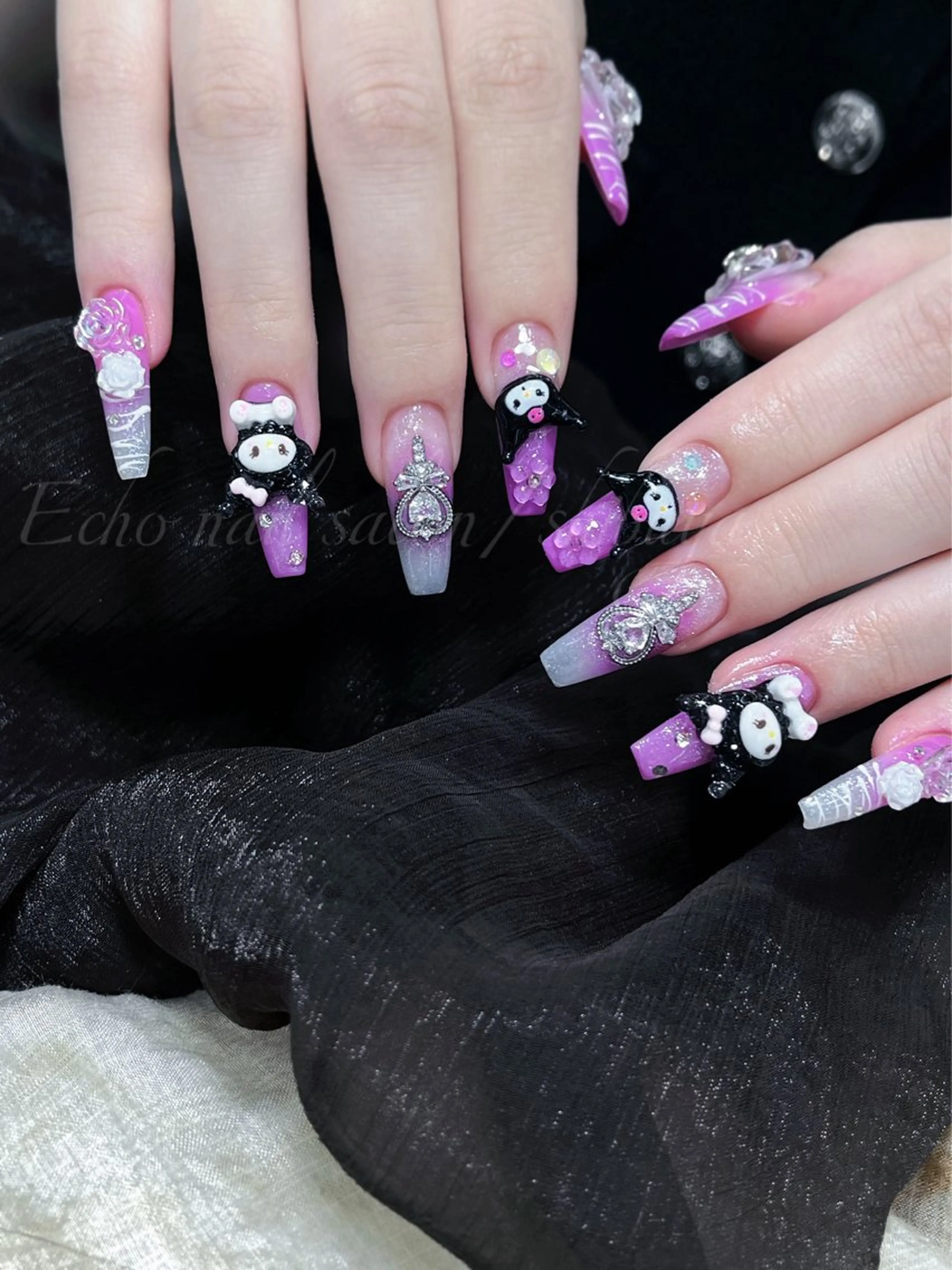 ロング ハンドネイル Echo Nail Salonのネイルデザイン