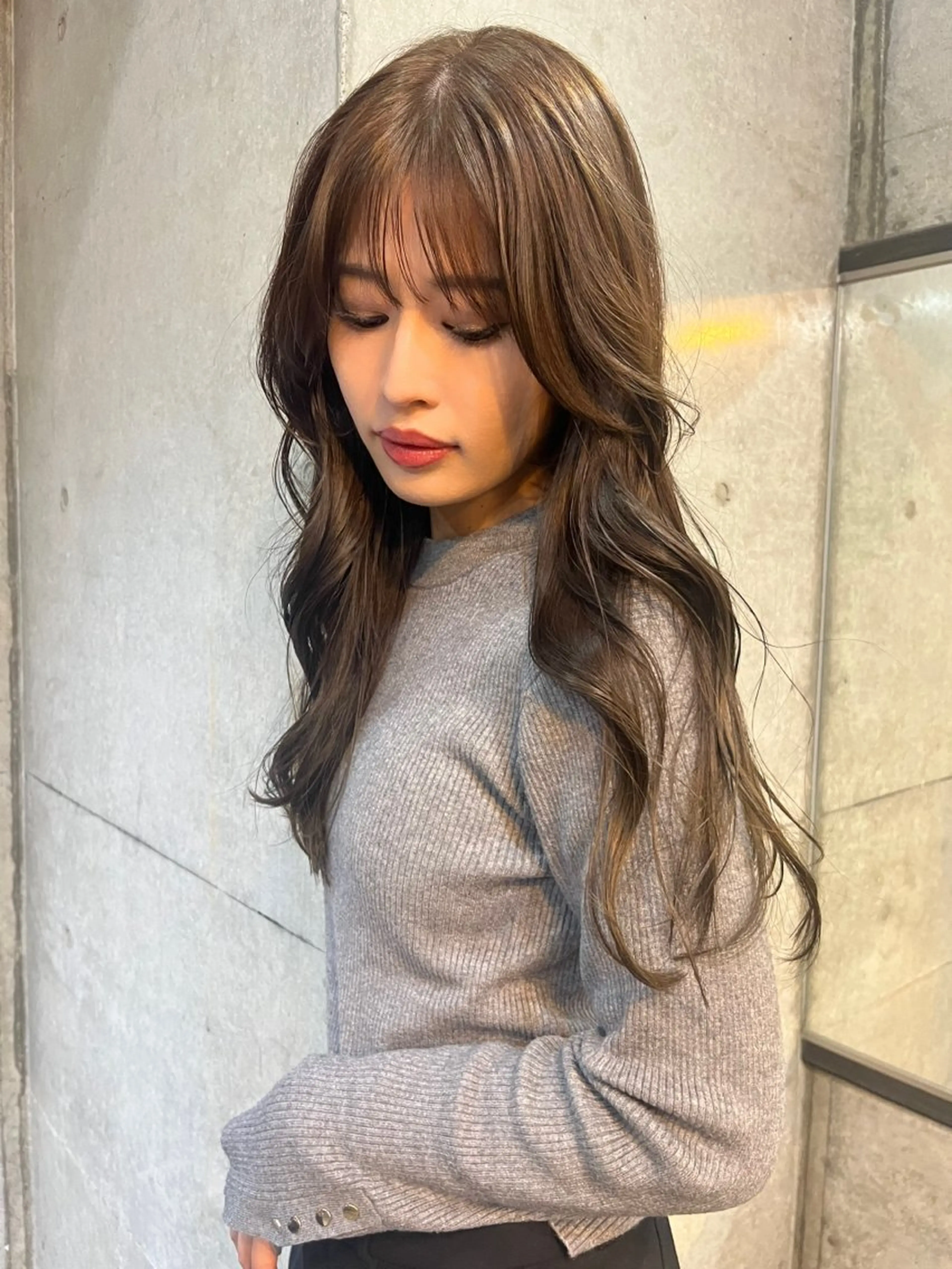 ミディアム カラー カット ヘアカラー トリートメント ハイトーン/顔まわり レイヤー/YUKAのヘアスタイル