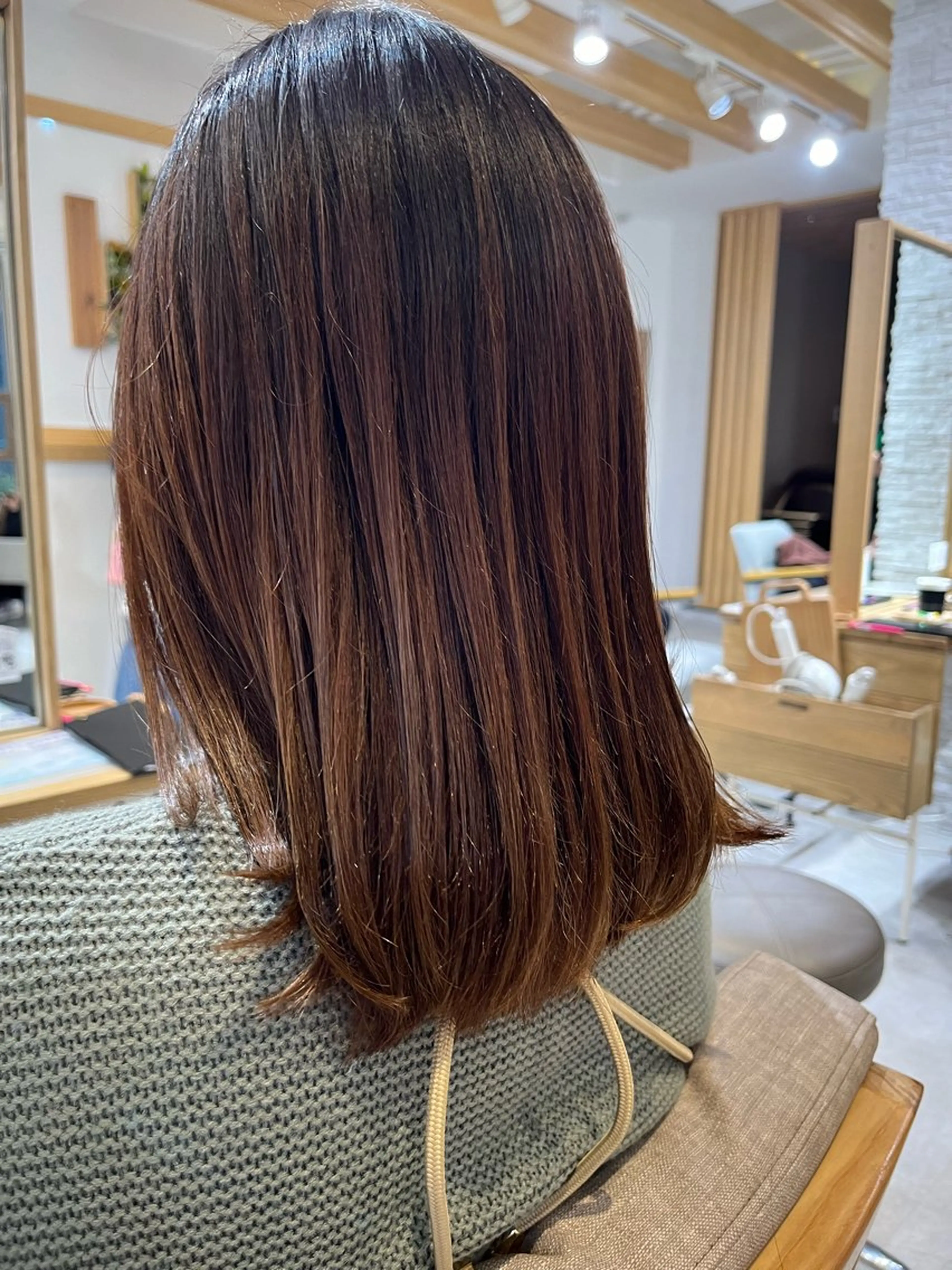 ミディアム kuschel ホリグチのヘアスタイル