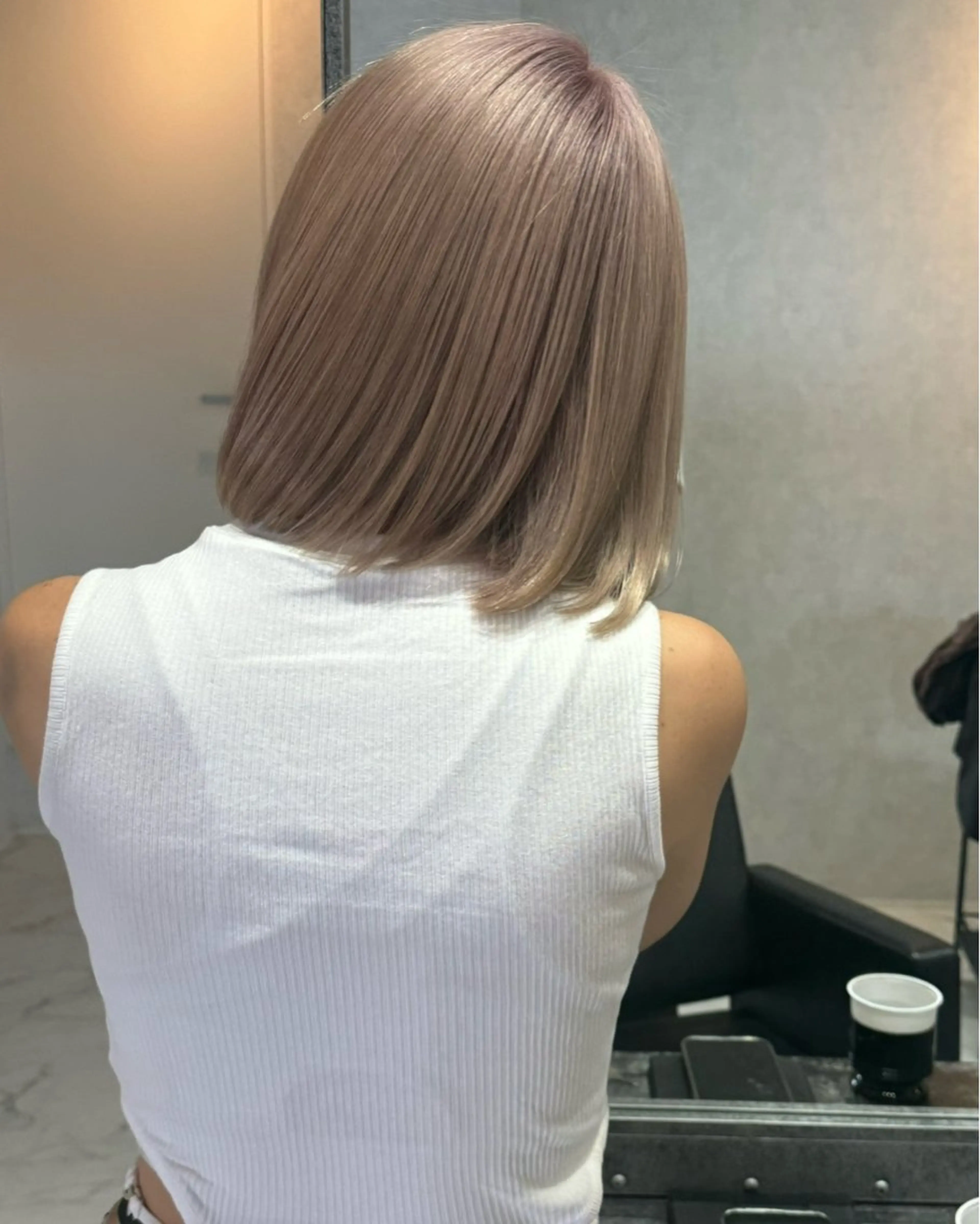 ショート カラー ヘアアレンジ バレイヤージュ ブリーチ ダブルカラー ハイライトカラー ハイトーンカラー カット ヘアカラー トリートメント アンドウ ユウ/ レイヤーカット/韓国のヘアスタイル