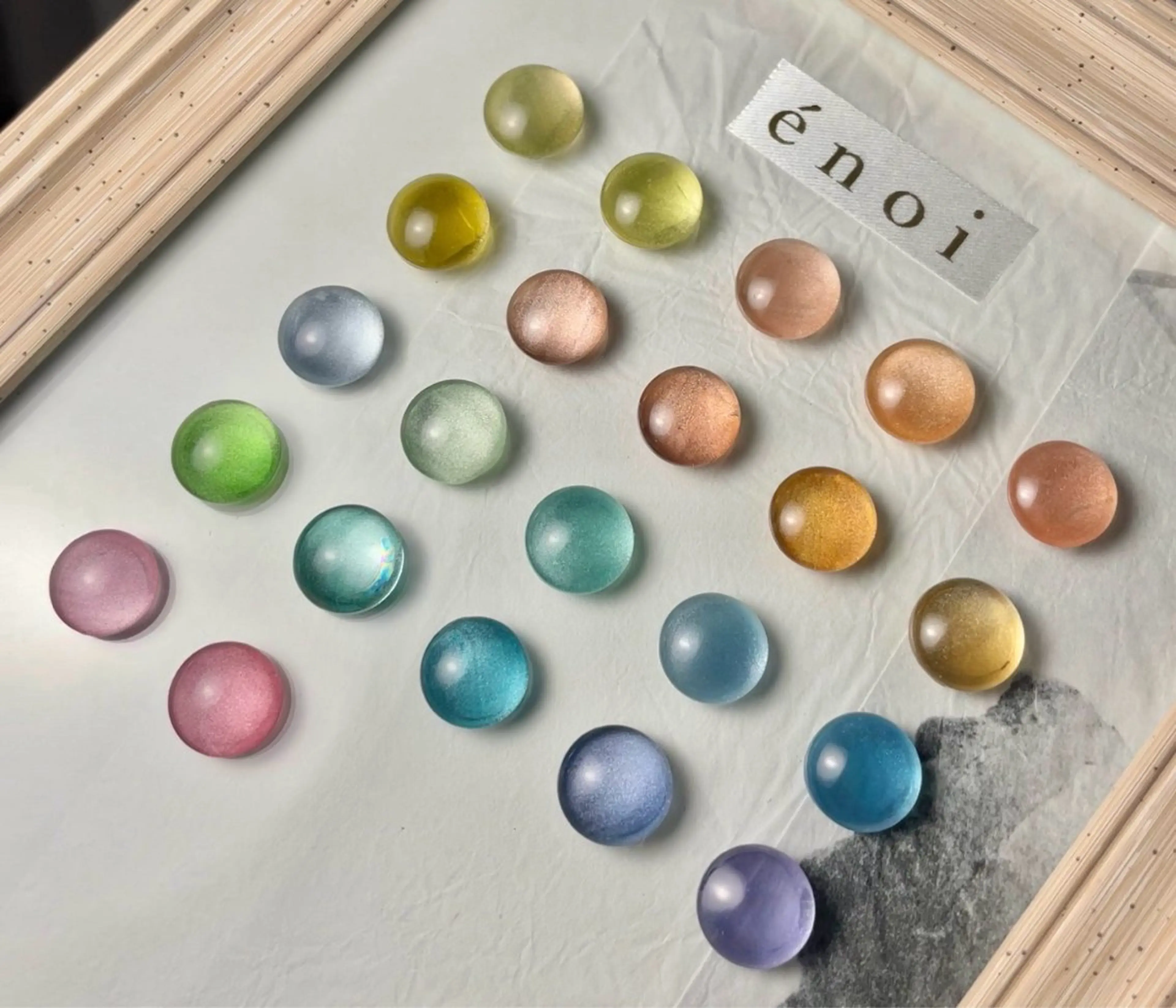 ハンド【全スタッフ共通】"enoi" マグネットジェル ワンカラー(+2色無料サービス)の写真