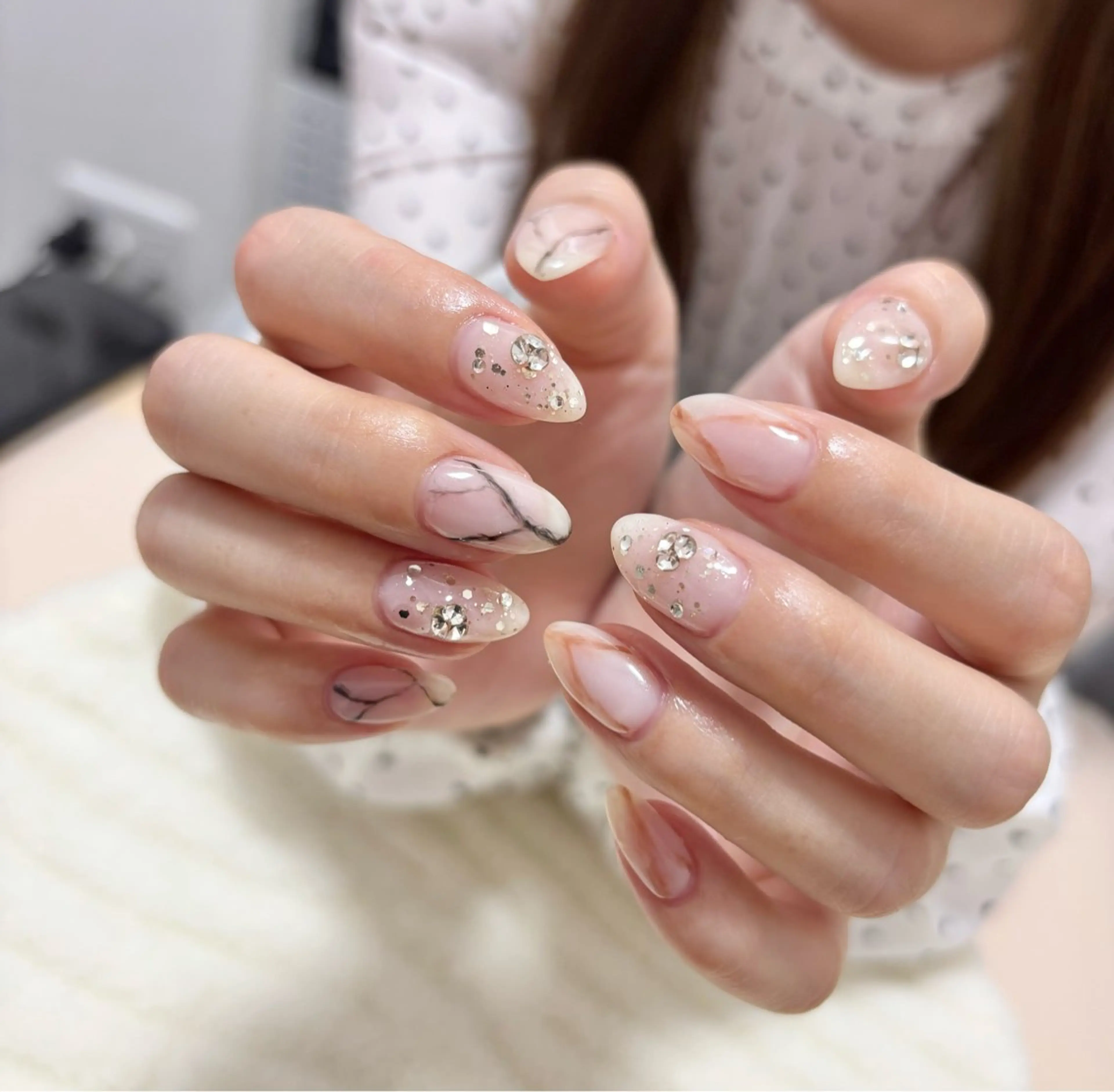 ネイル 大理石ネイル(マーブル) ニュアンスネイル わたなべ さやかのネイルデザイン