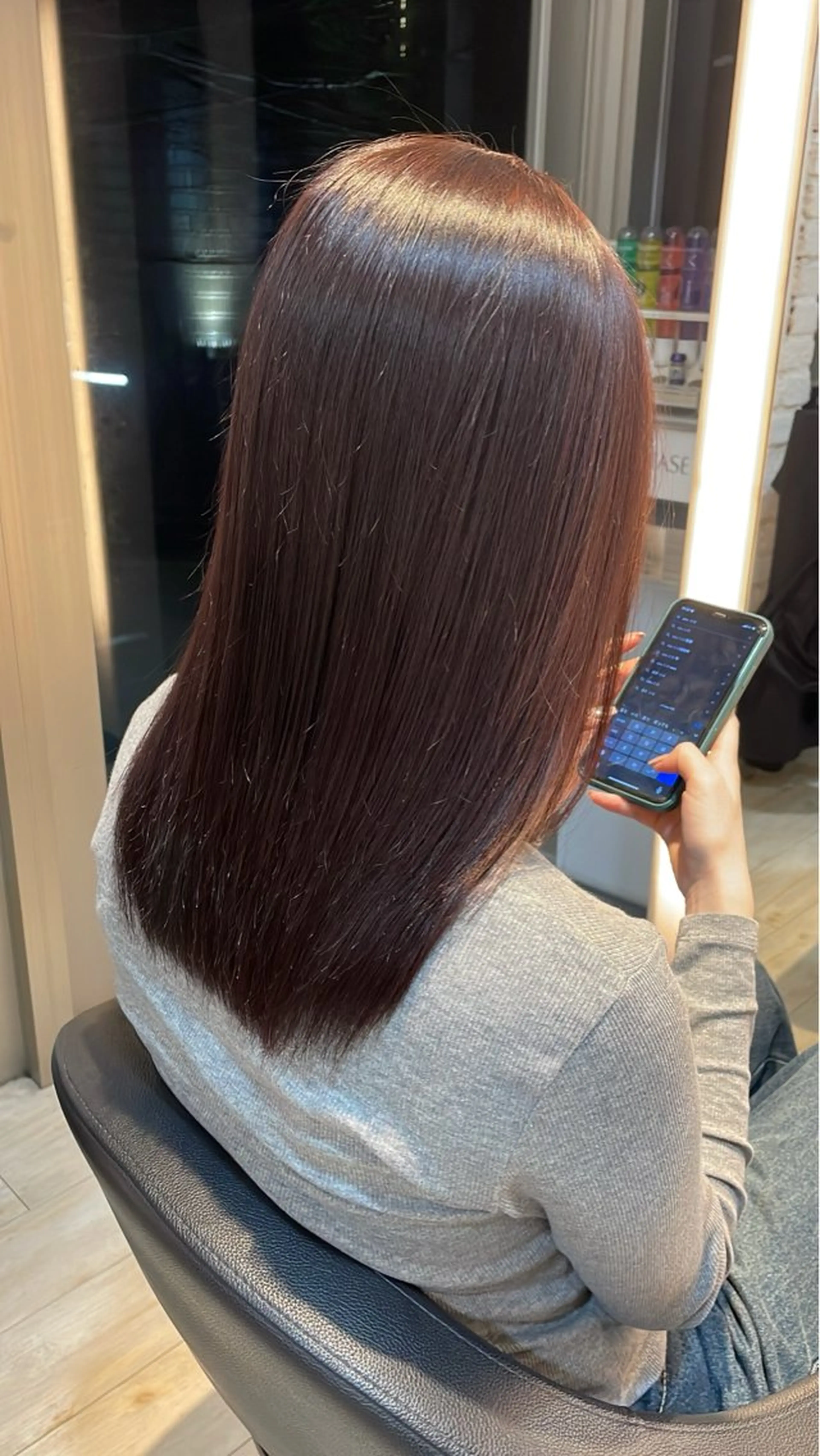 ミディアム カラー アッシュ ラベンダーカラー ラベンダーアッシュ 髪質改善 トリートメント ヘアカラー トリートメント ブリーチ/髪質改善/ ハイトーン/暖色のヘアスタイル