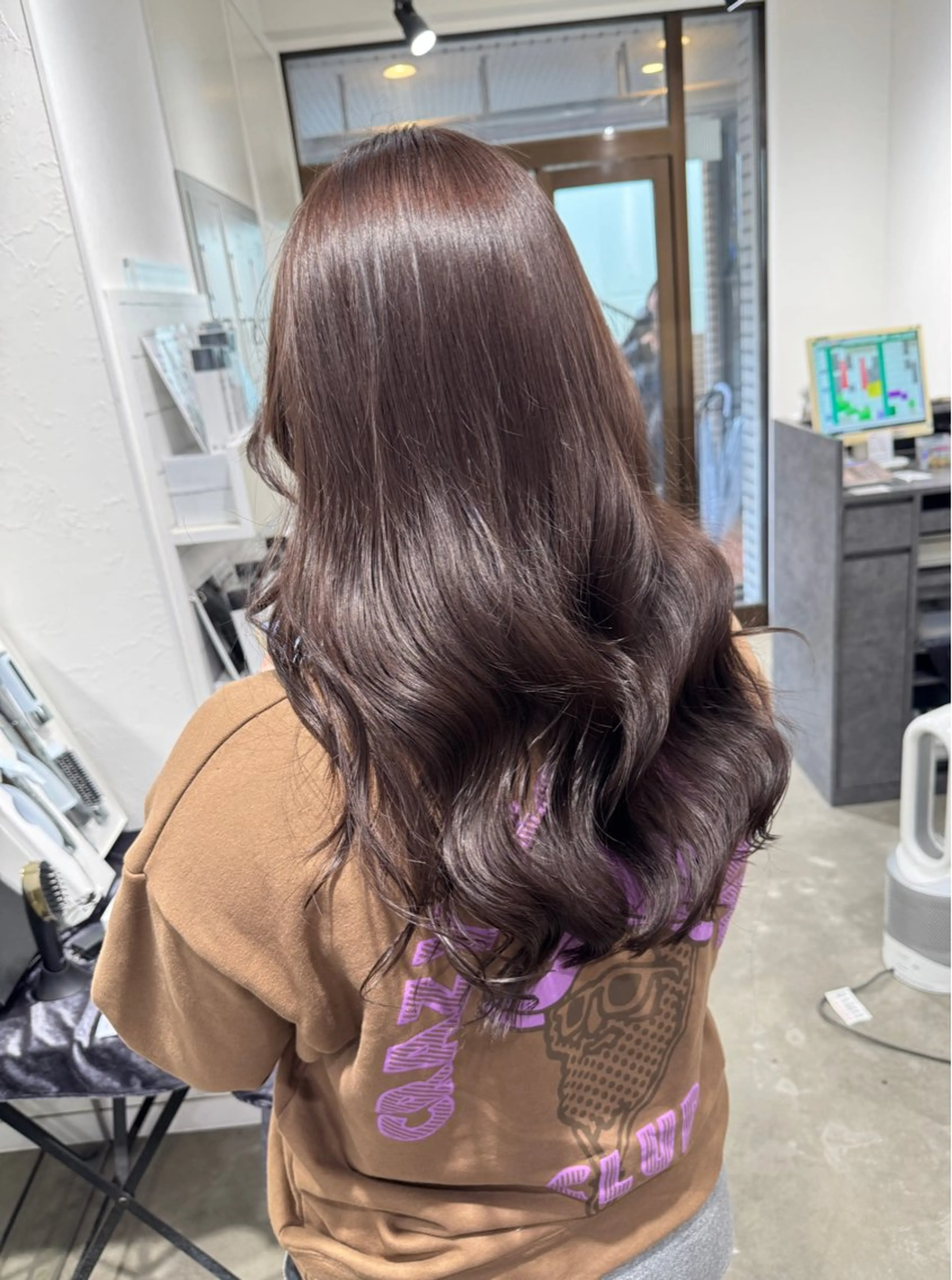 ロング カラー ハイトーン/レイヤー /艶カラー🎀のヘアスタイル