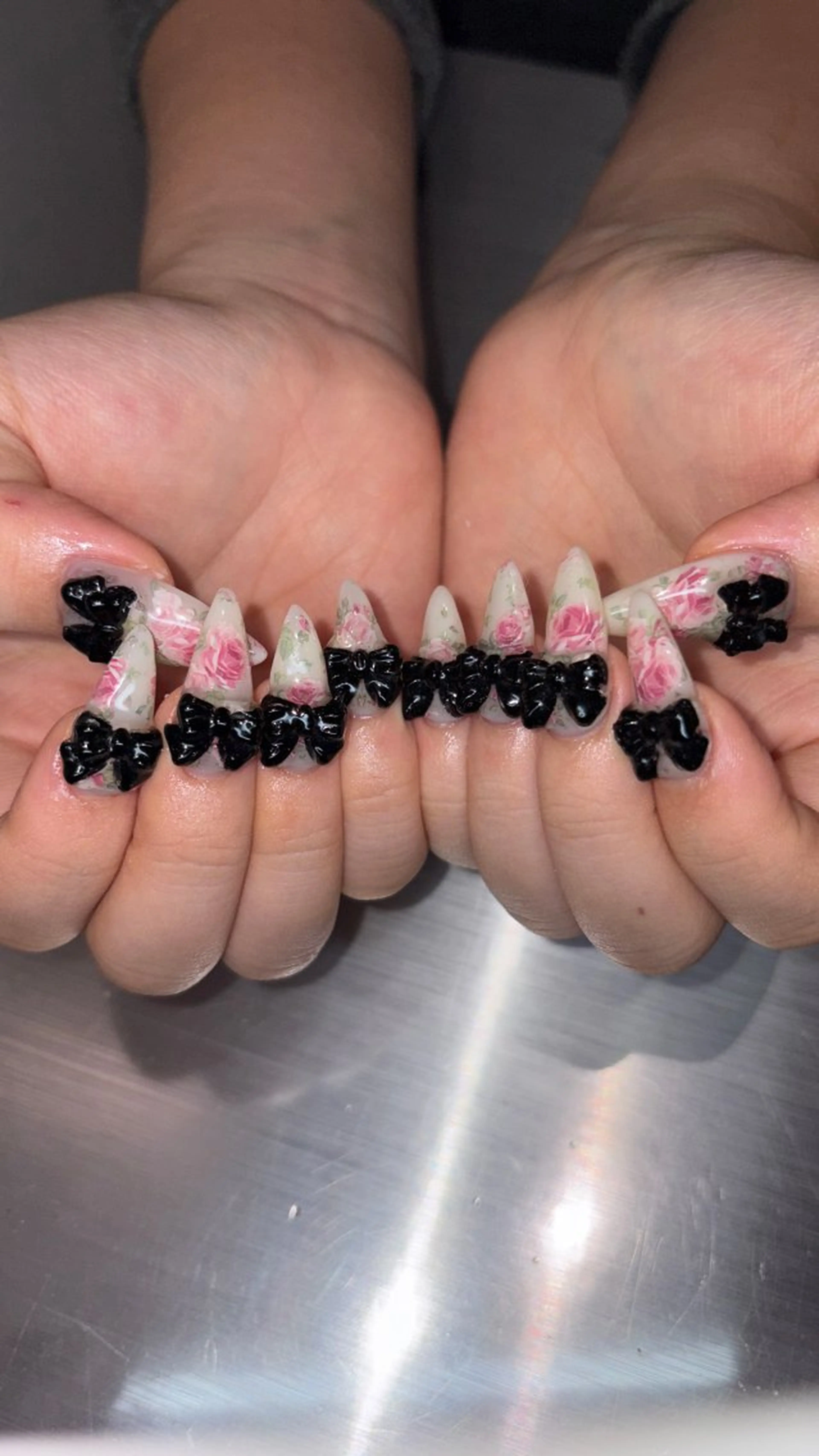 ネイル ハンドネイル 👽個性派ネイル🎀 komachiのマツエク・マツパデザイン