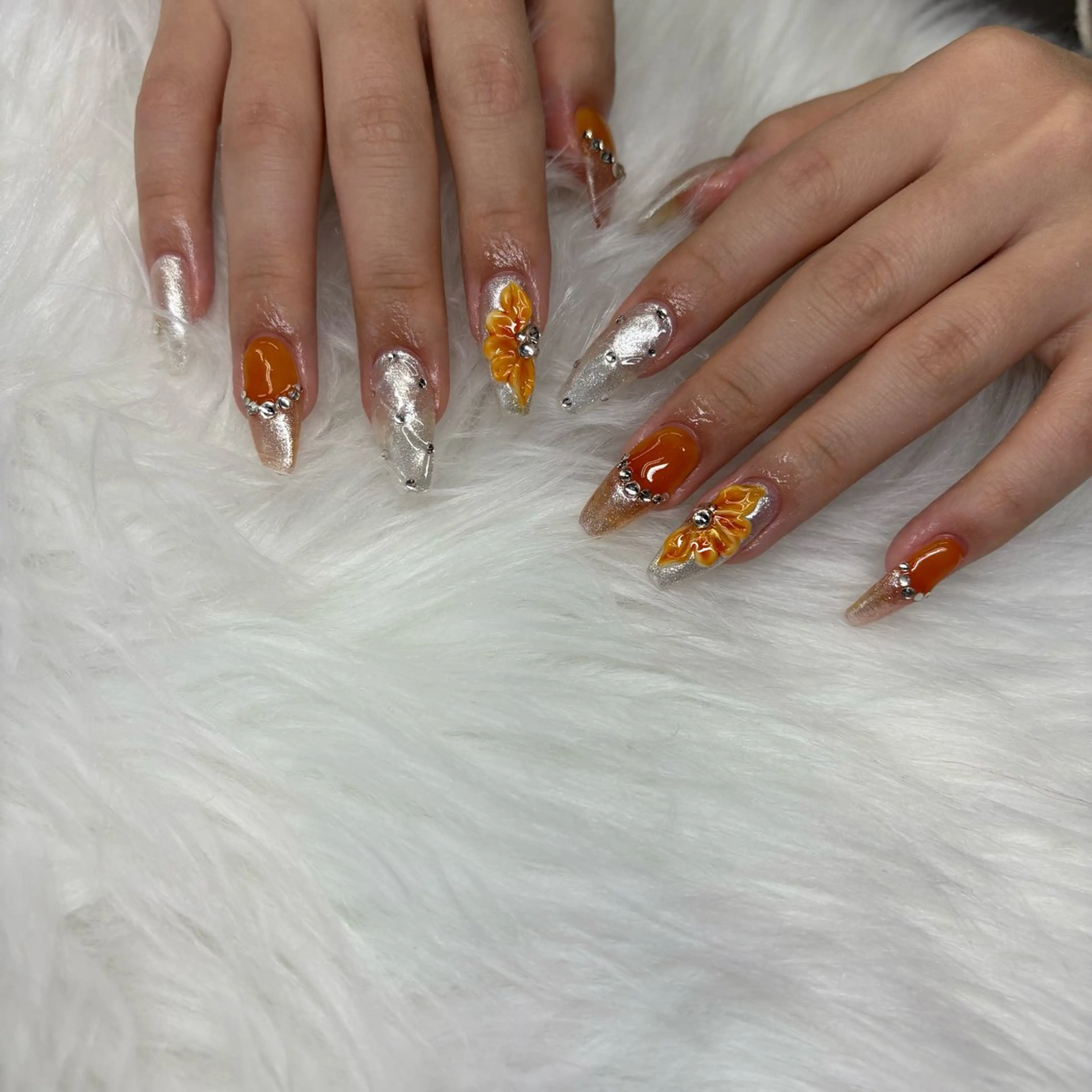 ネイル LOARY所属・LOARY 五日市店のネイルデザイン