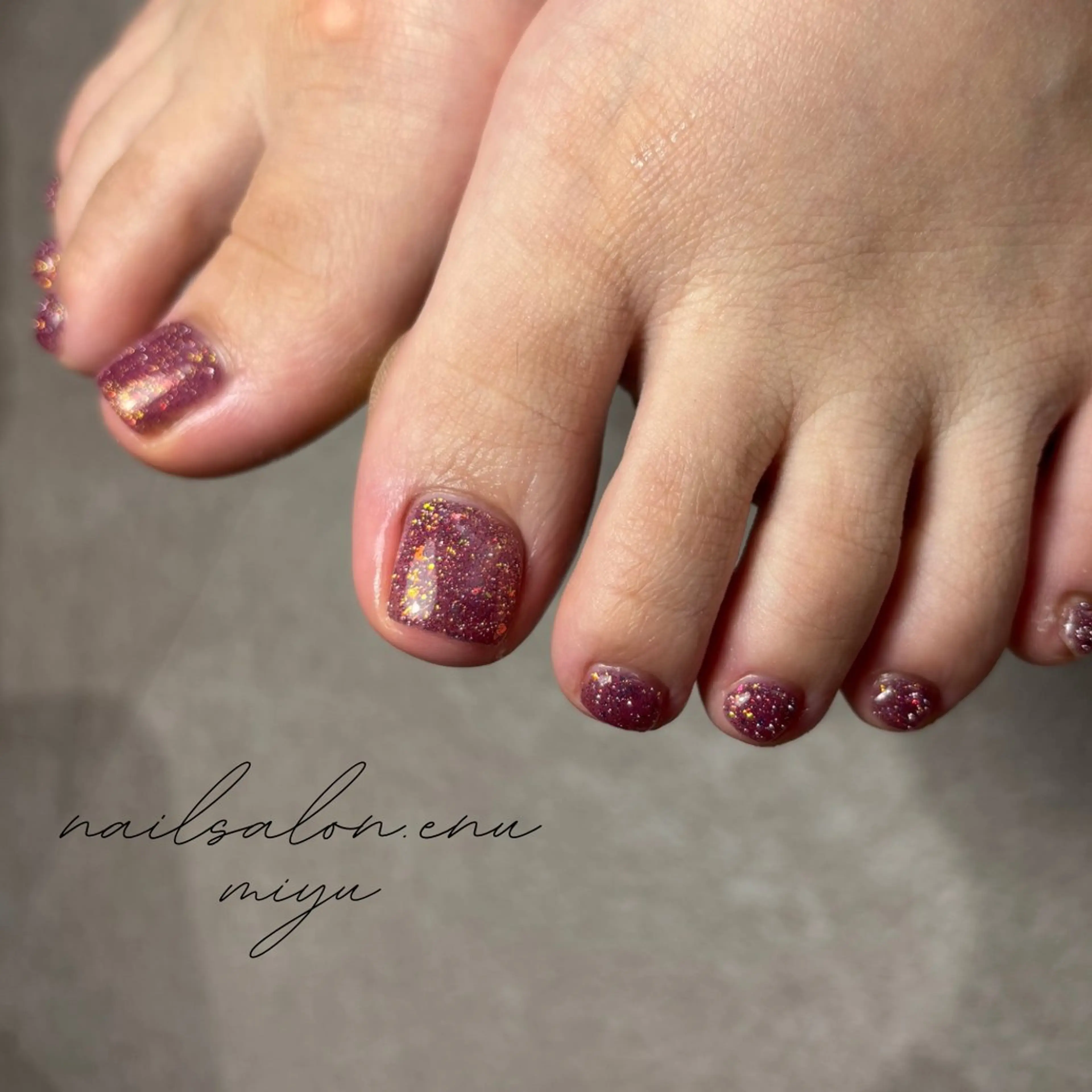 ネイル フラッシュネイル フットネイル ワンカラーネイル nailsalon enu.　miyuのネイルデザイン
