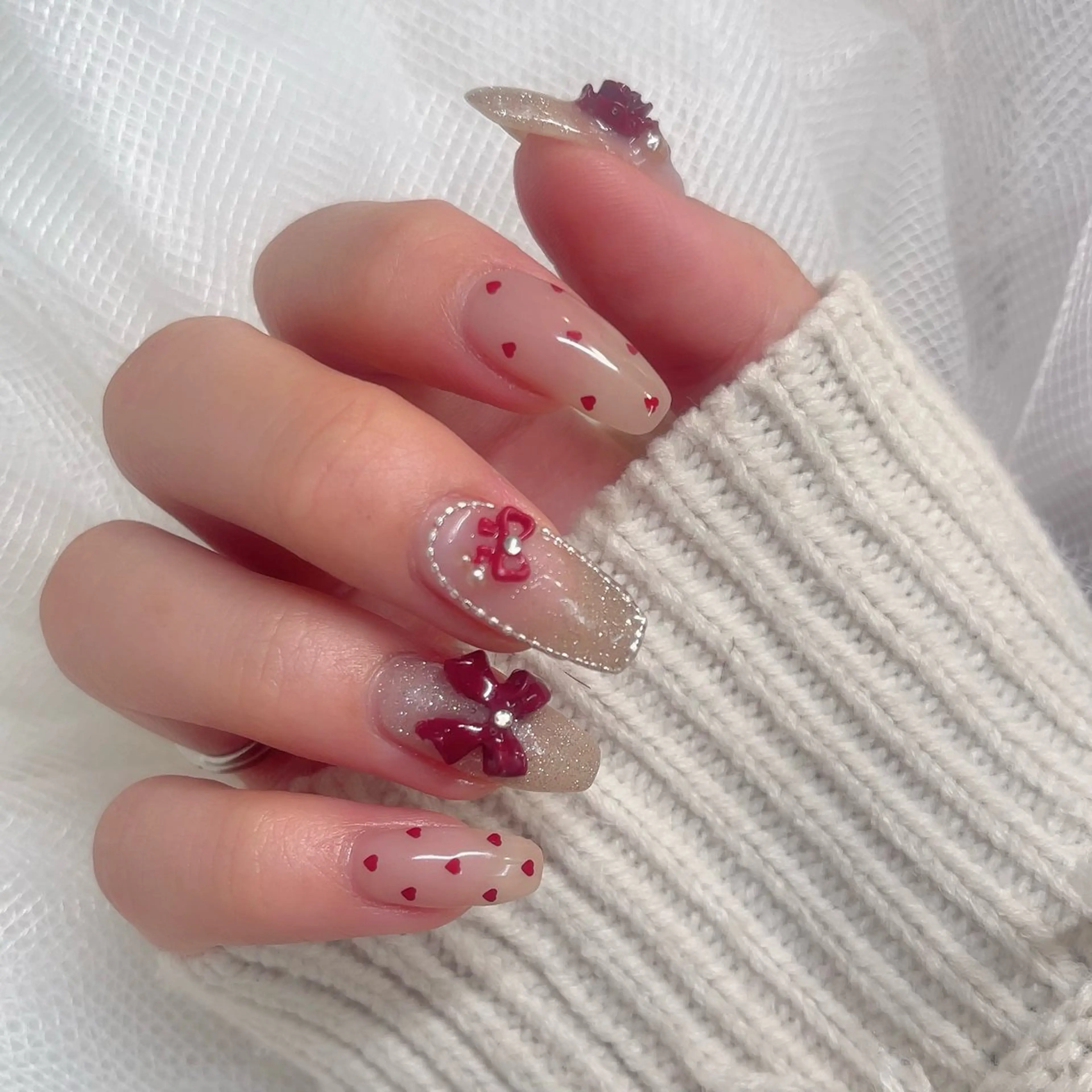 ネイル ラメ(グリッター) 冬ネイル クリスマス ハンドネイル ✩.*˚ kanaのネイルデザイン