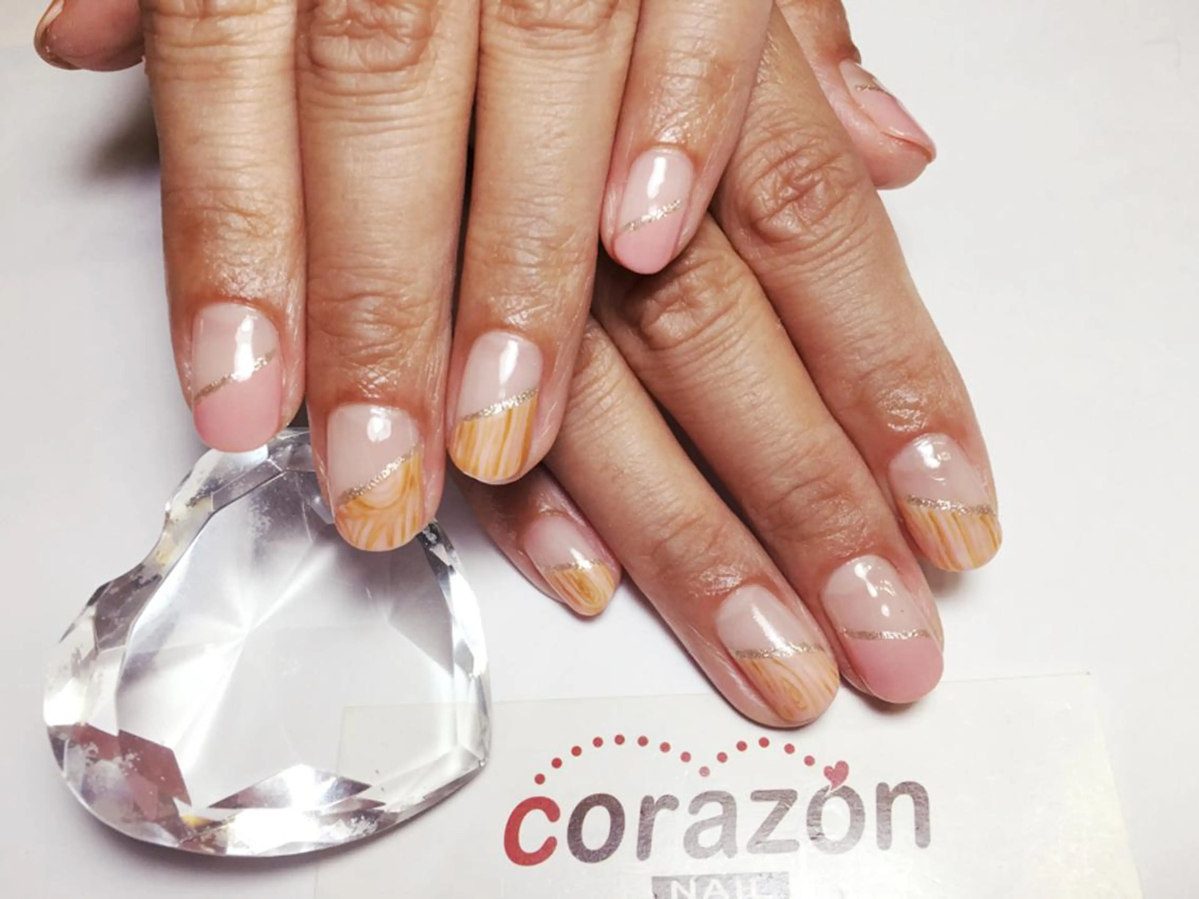 ネイル アートネイル フレンチネイル 斜めフレンチ オフィスネイル ピンク corazon所属・ネイリスト aicoのネイルデザイン