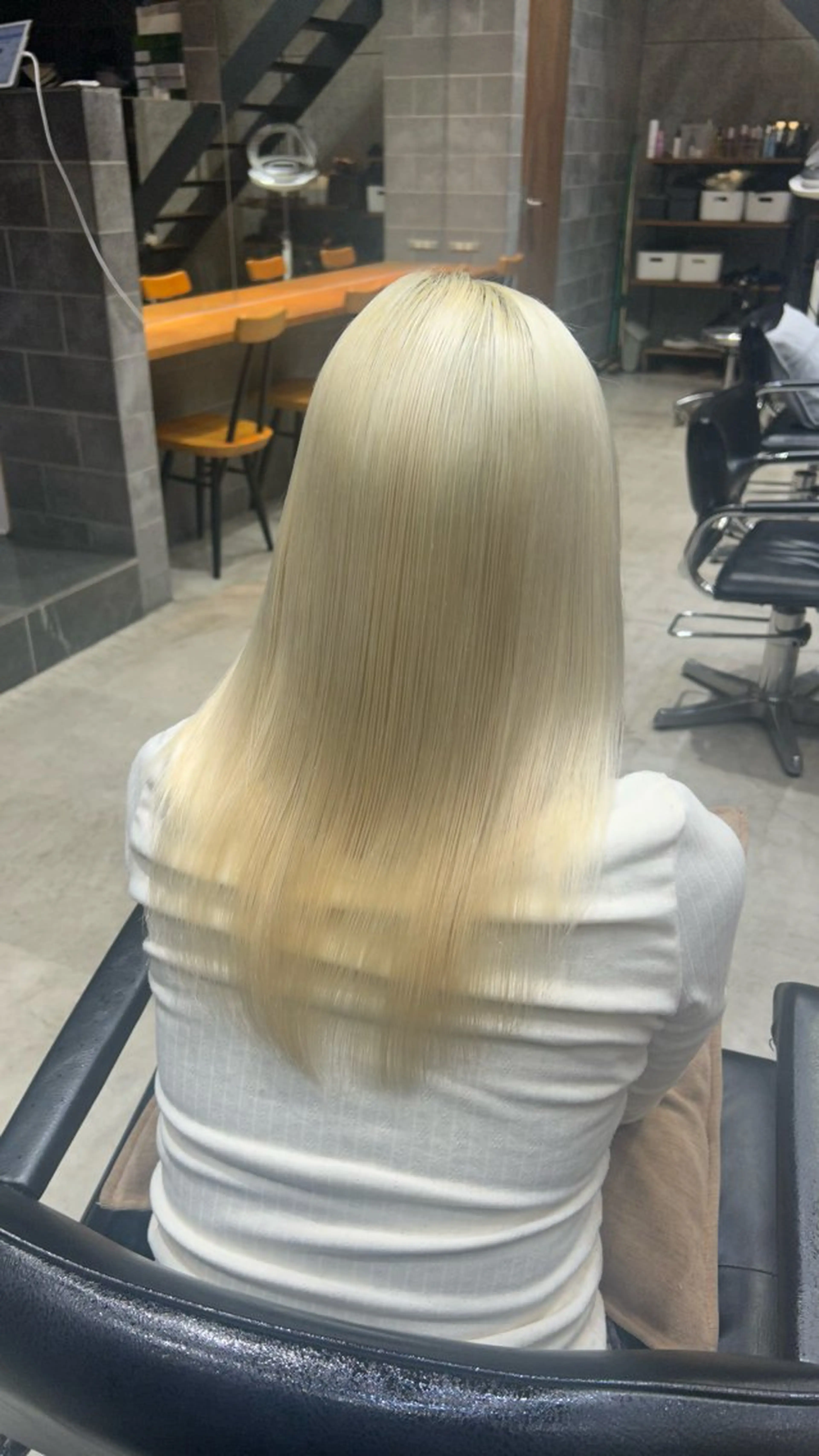 カラー 抜きっぱなしブロンド 髪質改善 🎀艶ハイトーン特化 セナ🎀のヘアスタイル