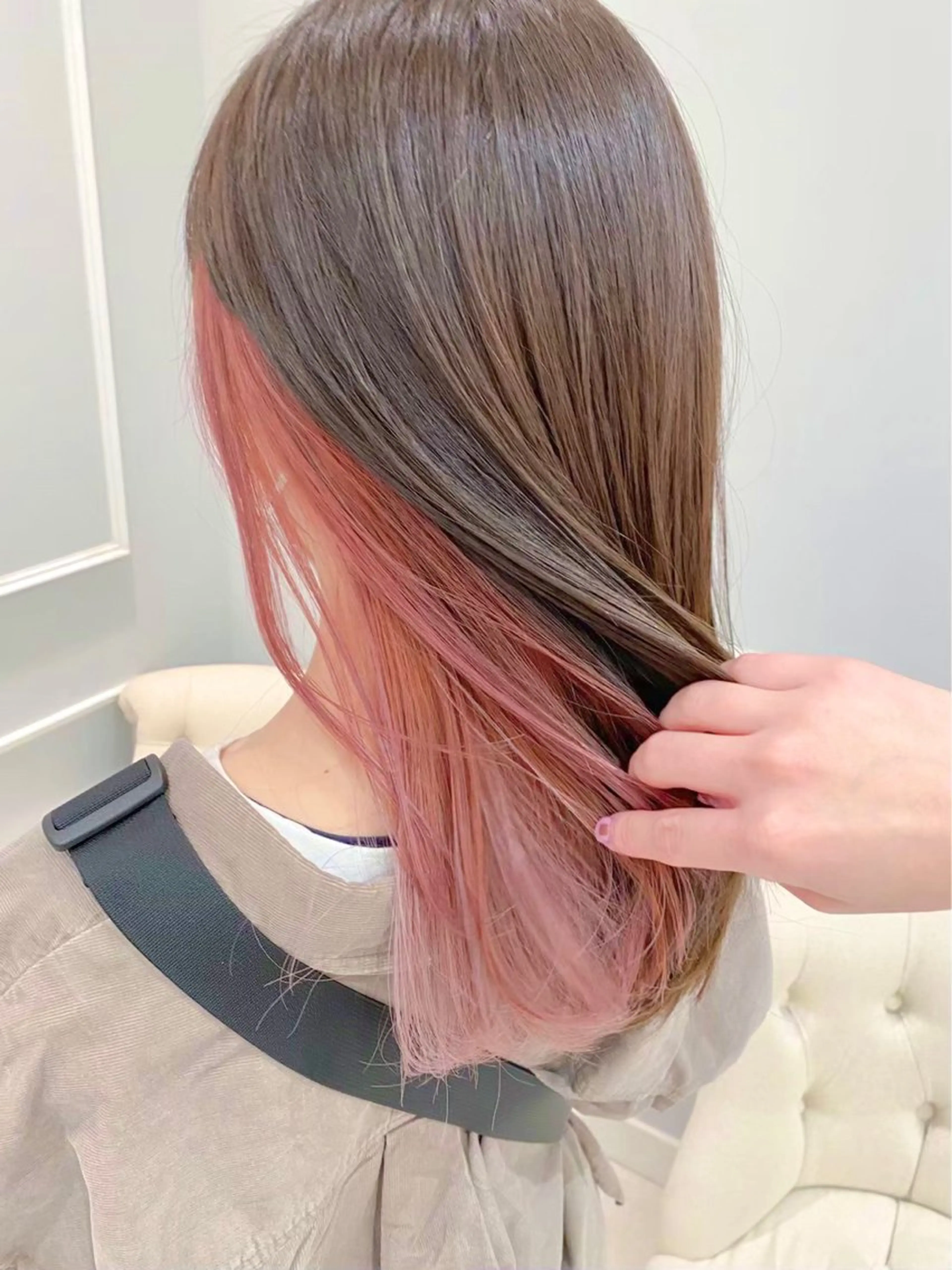 ミディアム ヘアカラー 💜 市川 桃子 💜のヘアスタイル