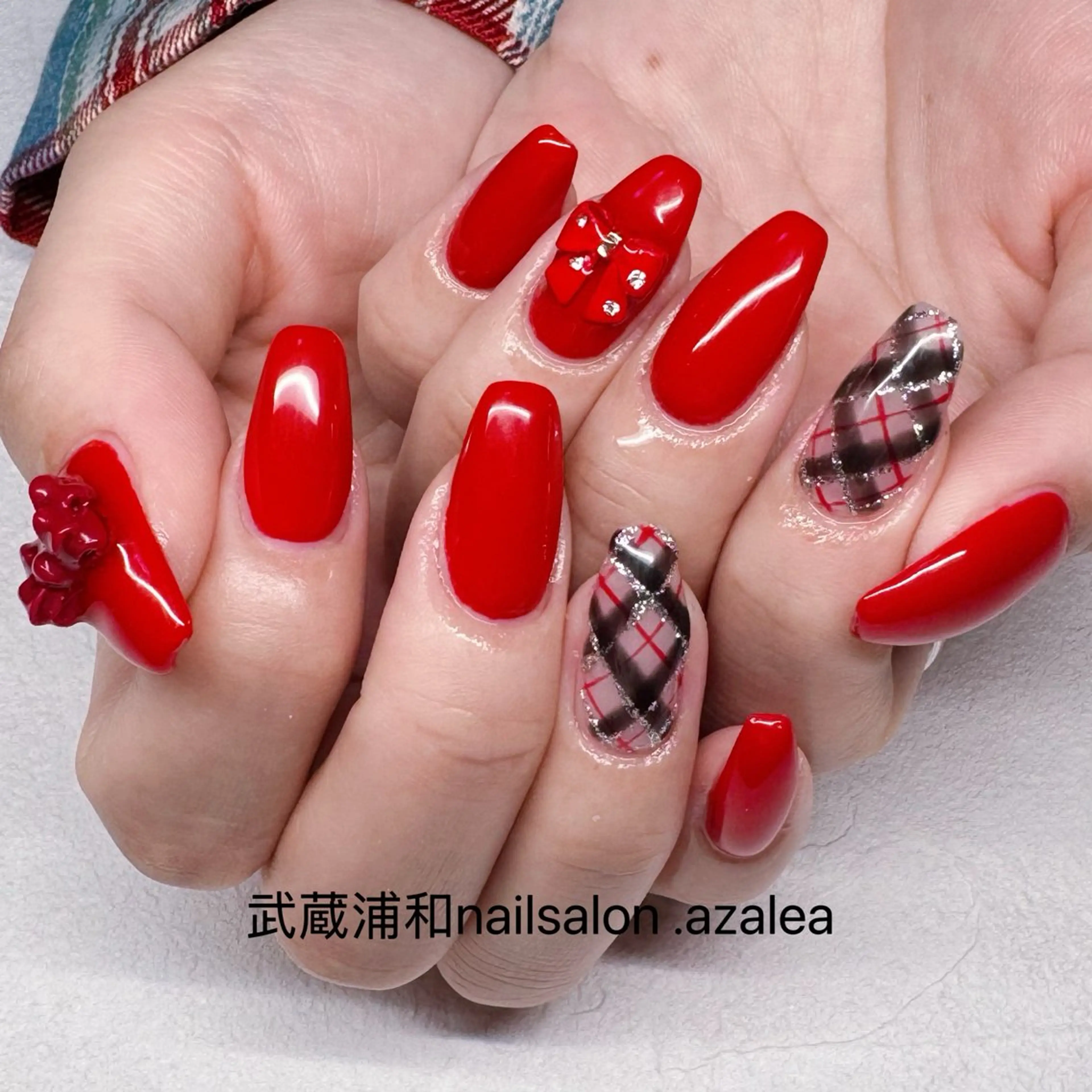 ネイル ハンドネイル R inのネイルデザイン