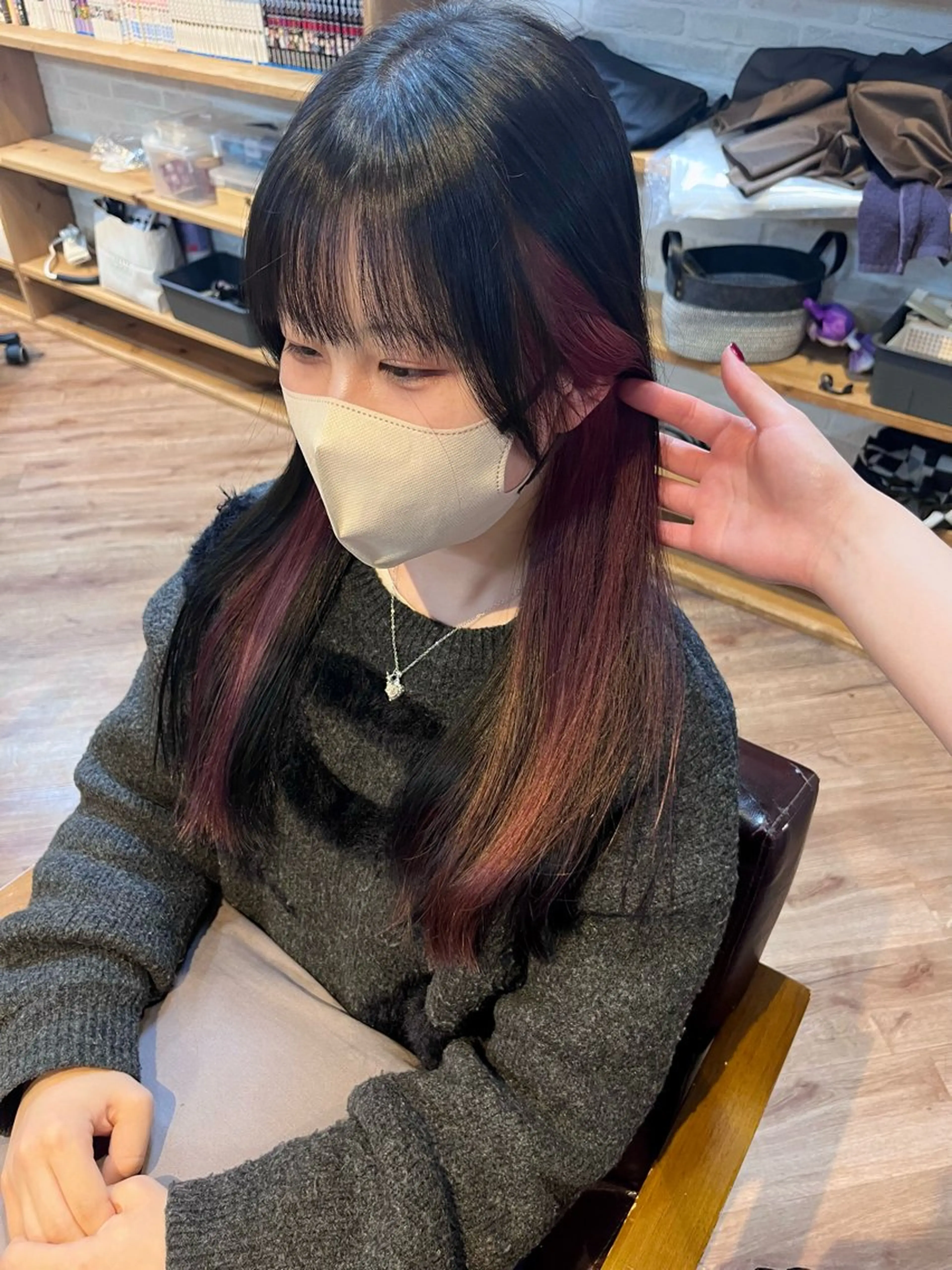 カラー モモ/心斎橋/レイヤ ーカット/艶カラーのヘアスタイル