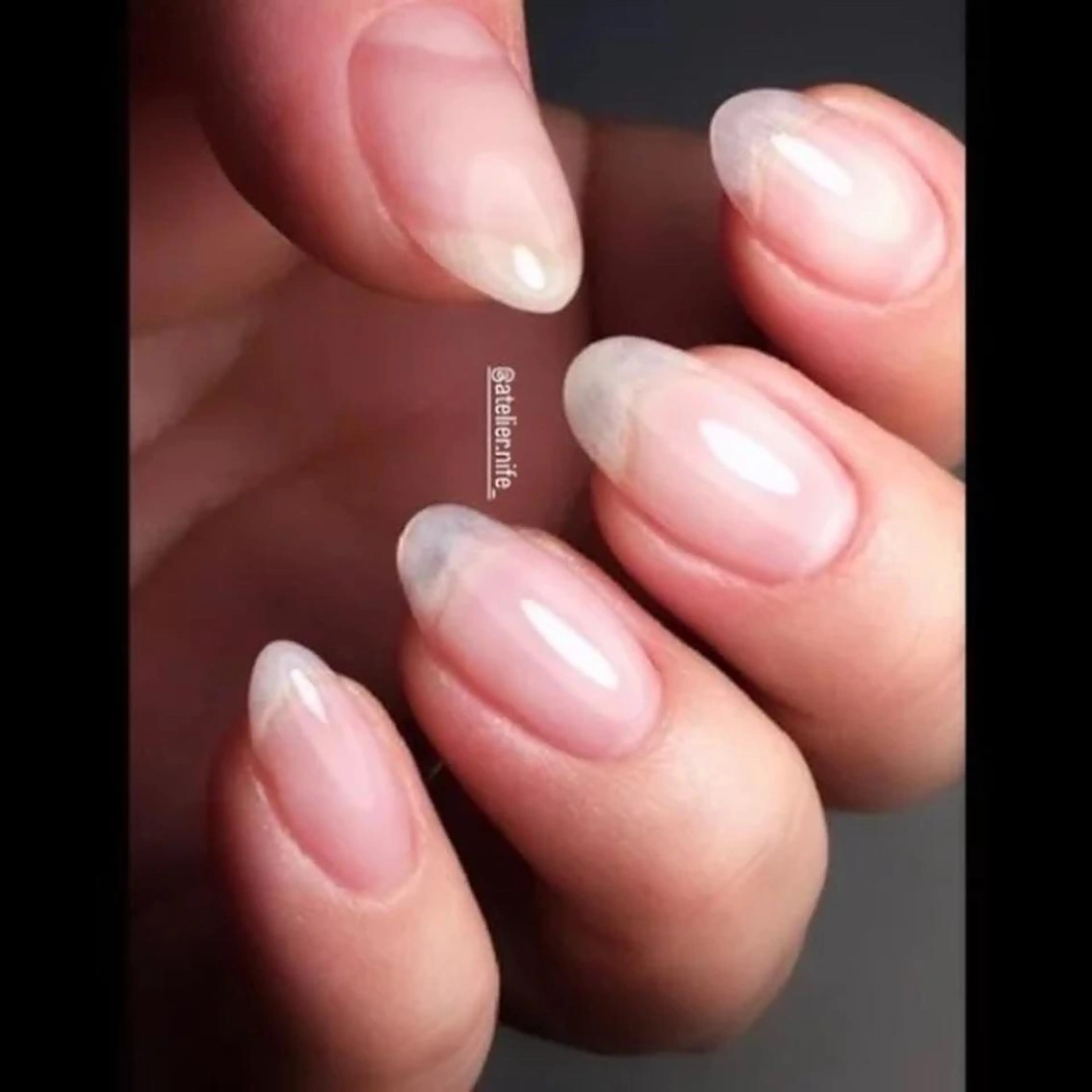 【しっかりケアで艶々クリアネイル／オフ込み】そり爪深爪さんでもOK 艶々orマット仕上げ選べます♫の写真