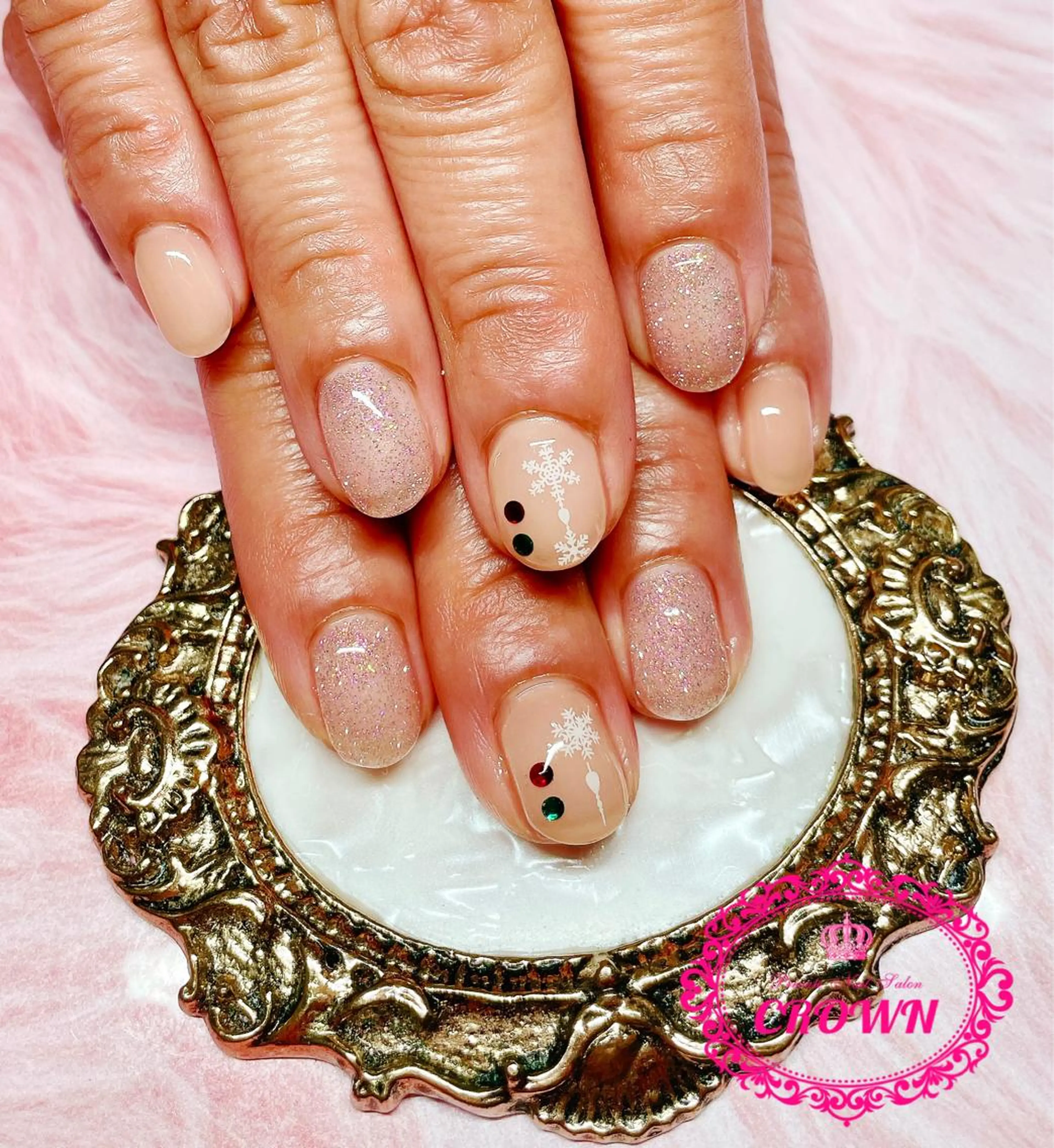 ネイル CROWN プライベートサロンのネイルデザイン