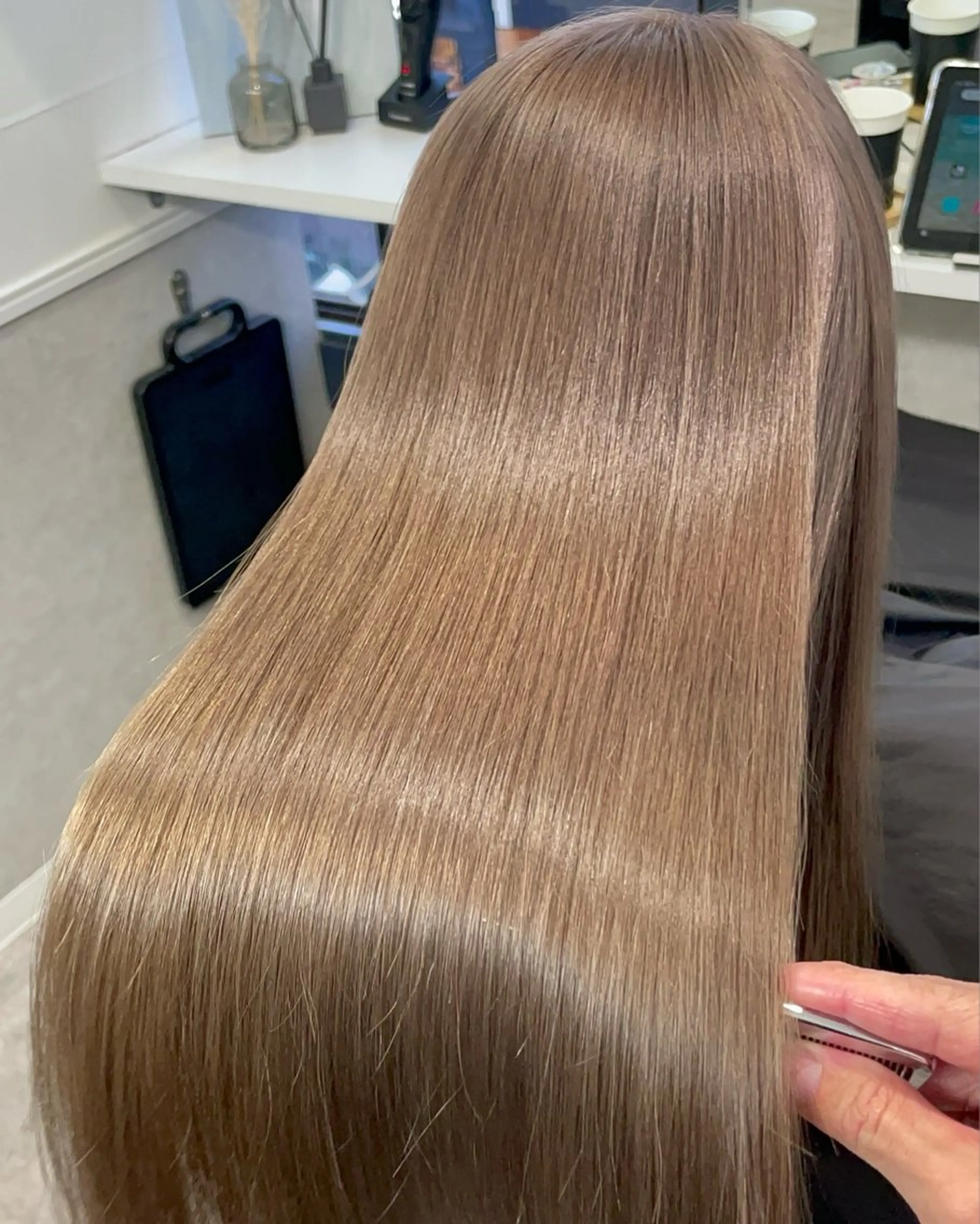 ロング ヘアカラー トリートメント soigné 表参道【ソワネ】所属・🖱️透明感カラー ×髪質改善Rikyuのヘアスタイル