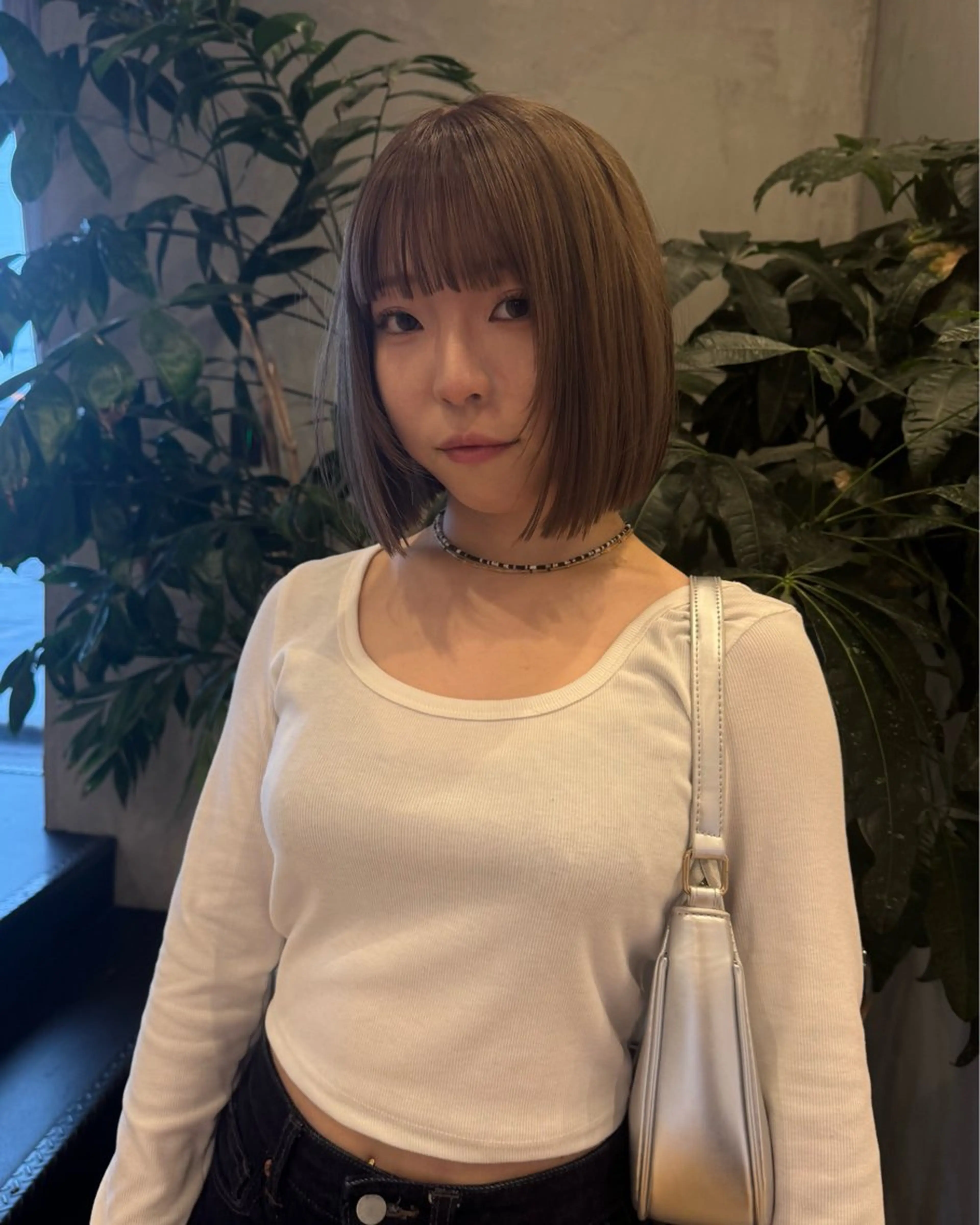 ミディアム ベージュカラー/長岡 レイヤーカット/コウのヘアスタイル