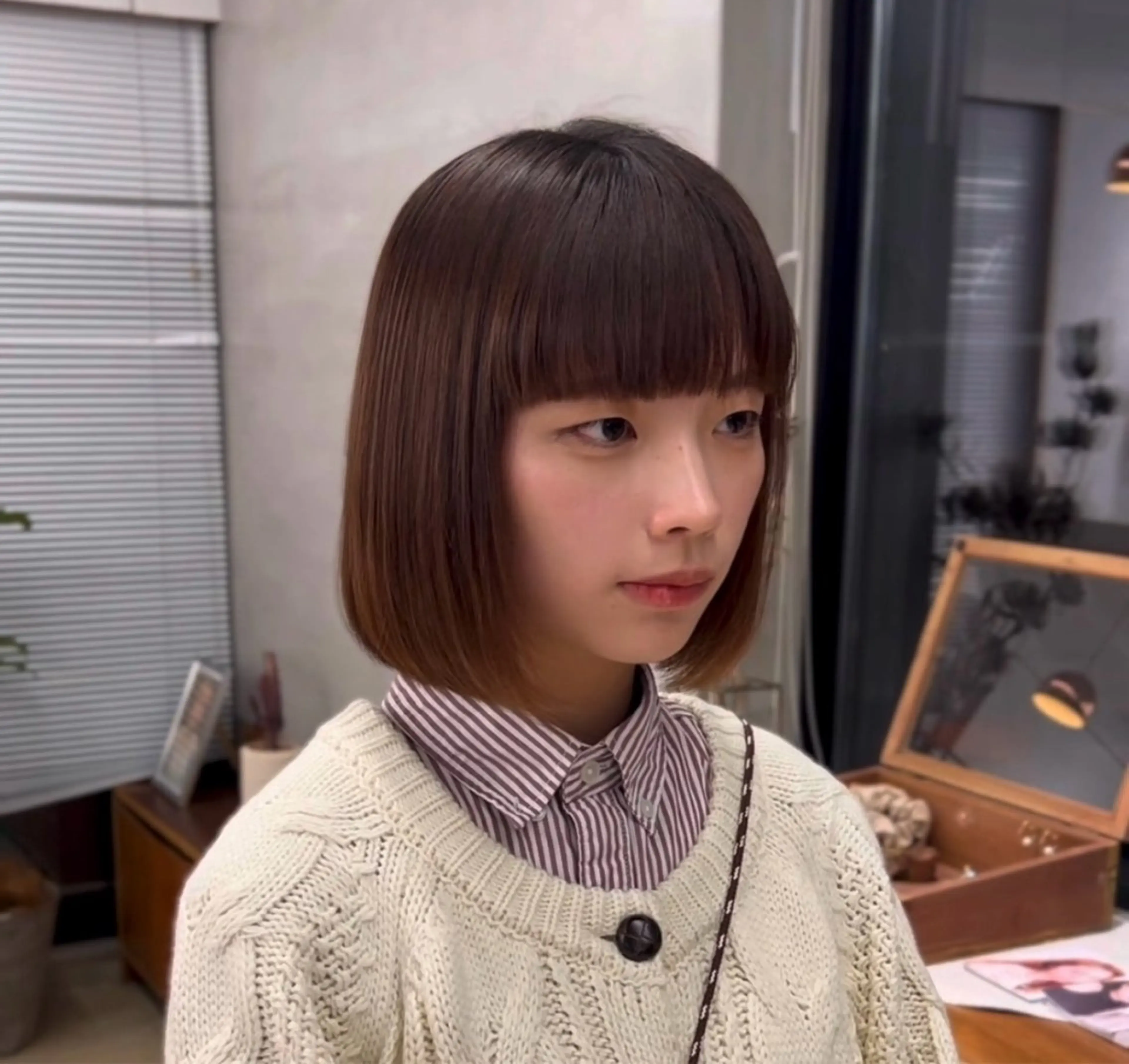 ショート ボブ ワイドバング ケアブリーチ/ ハイトーン/牧野のヘアスタイル