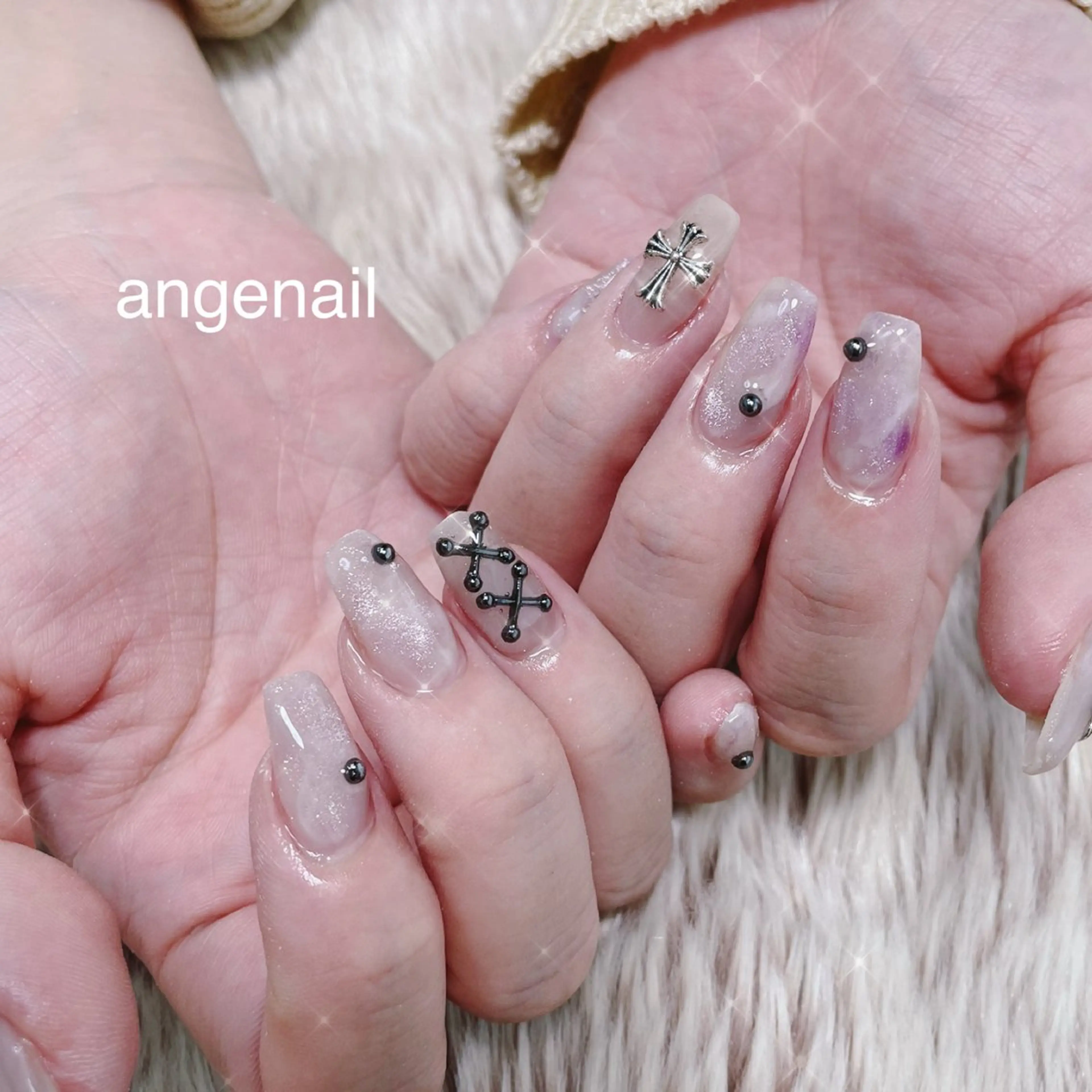 ネイル ハンドネイル オーナーネイリスト MAKIのネイルデザイン