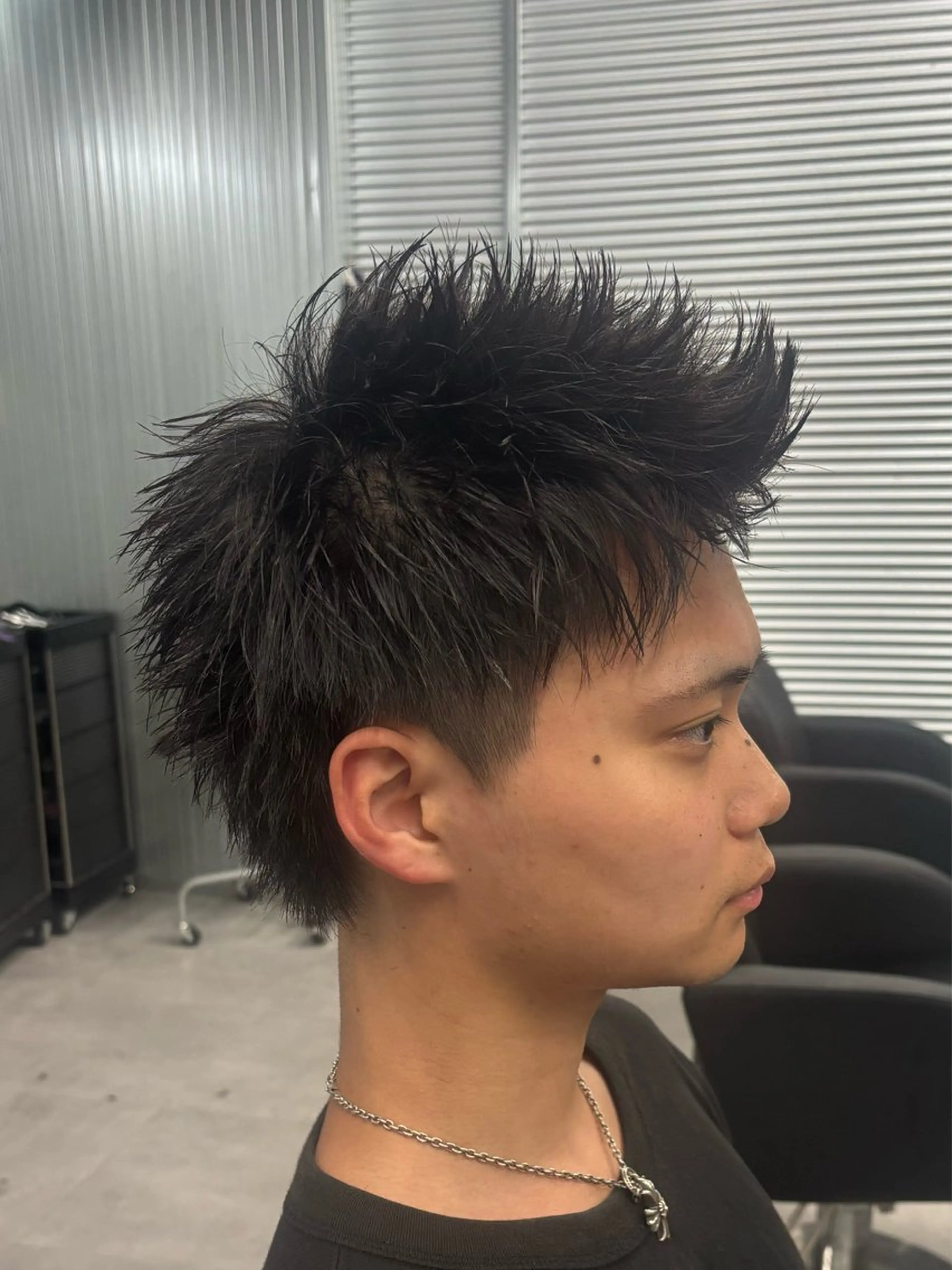 ショート メンズ スパイキーショート ショートヘア カット 波巻き/ツイスパ/ 短髪/鈴木俊也のヘアスタイル