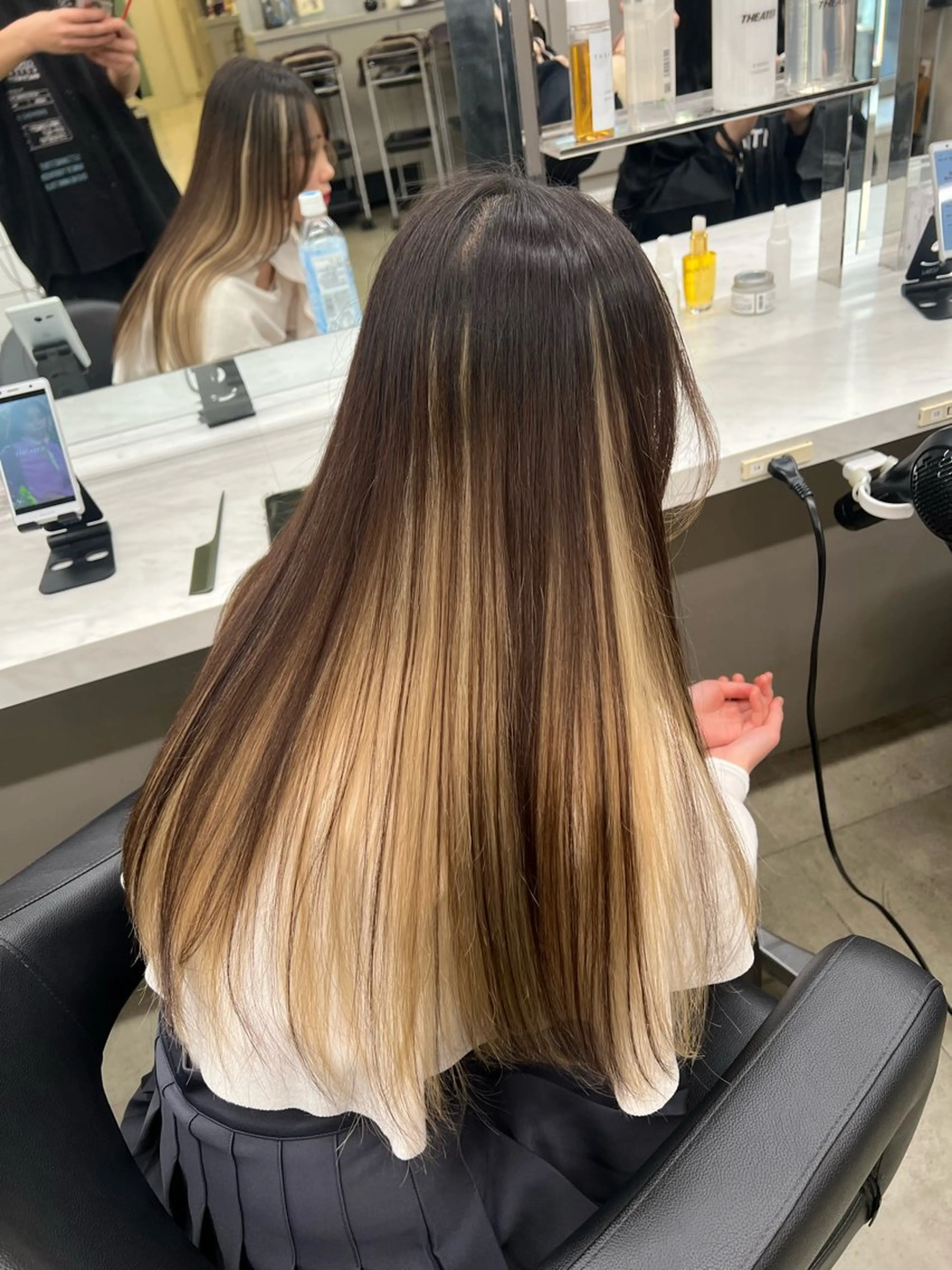 ロング カラー ヘアカラー 韓国レイヤーカット /REIのヘアスタイル