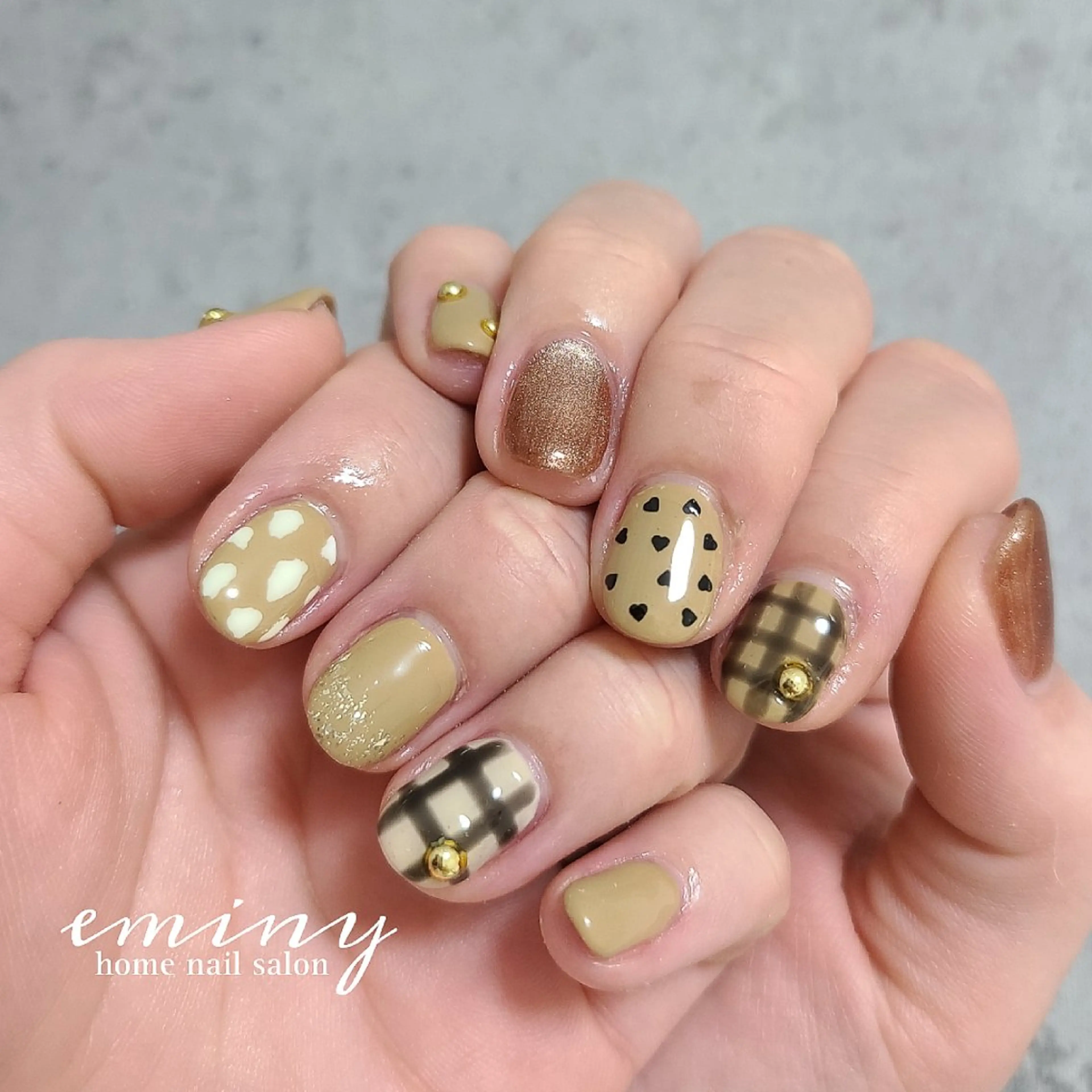 ネイル アニマル柄 ハート キラキラネイル 韓国ネイル マグネットネイル ハンドネイル nail salon  eminyのネイルデザイン