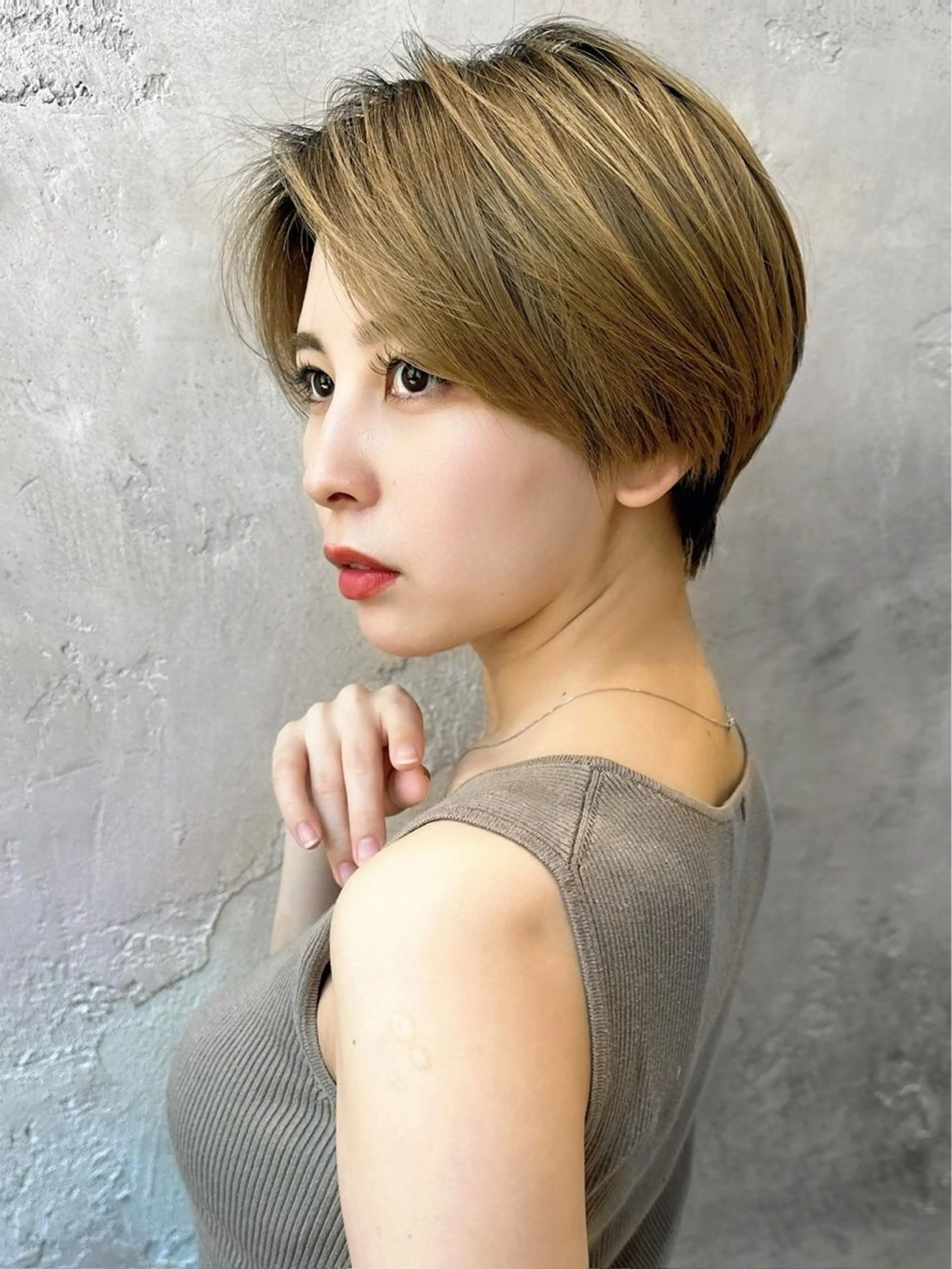 ショート 寺田鼓捺/艶カラー /透明感カラーのヘアスタイル