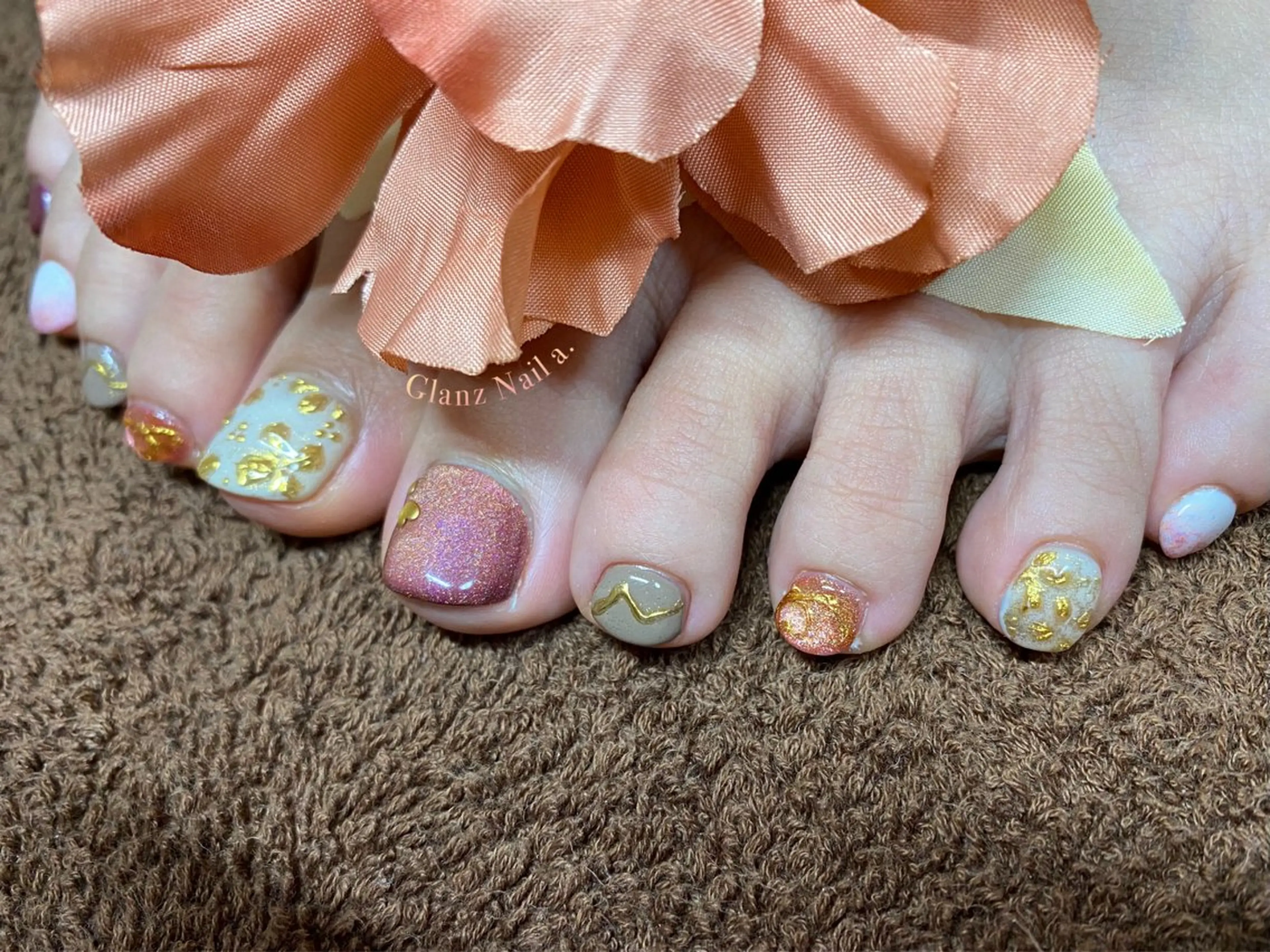 ネイル フラワーネイル ジェルネイル ハート マグネットネイル 赤色 Glanz  Nail aのネイルデザイン