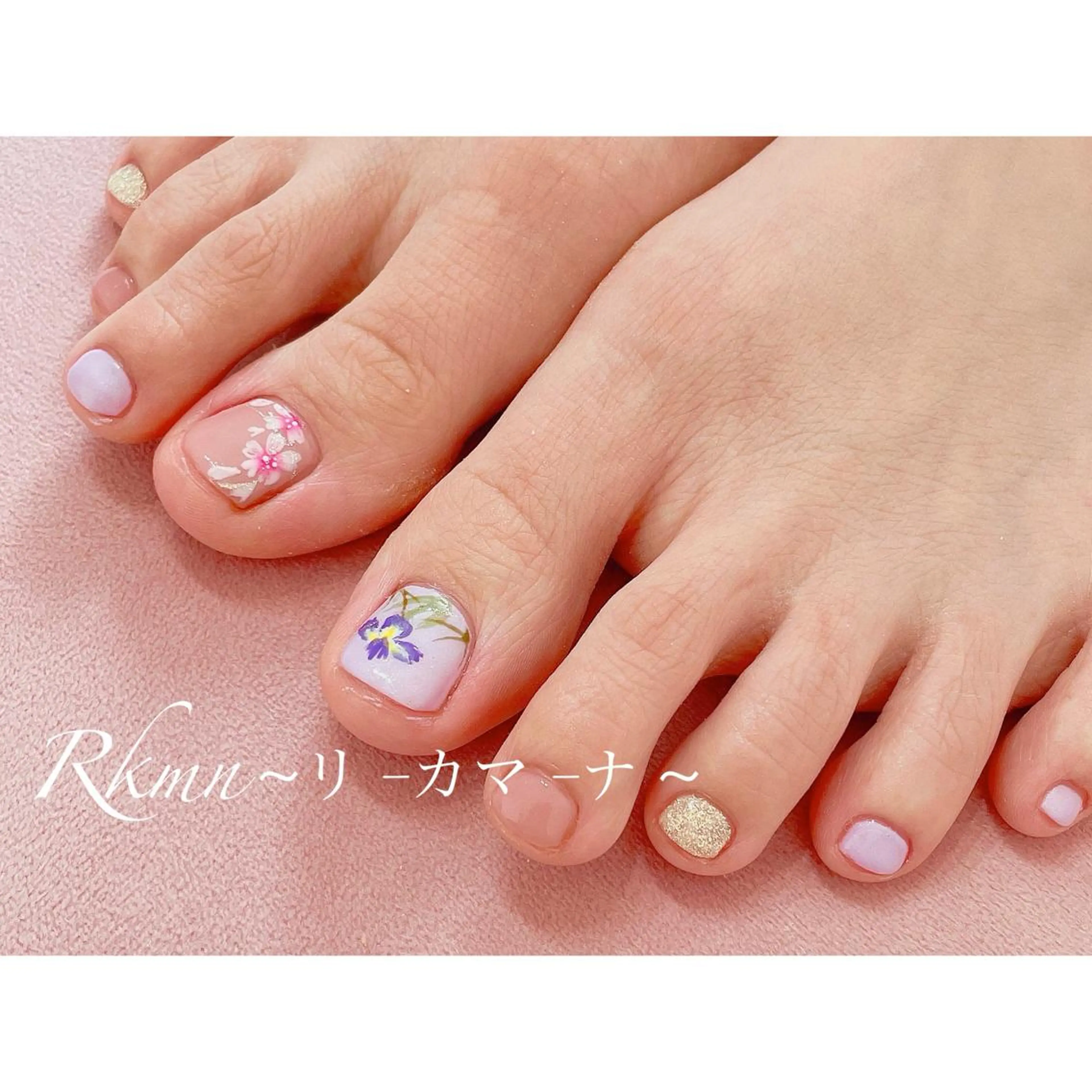 ネイル アートネイル 桜ネイル フットネイル ラメ(グリッター) ピンク Rkmn ~リ-カマ-ナ~のネイルデザイン