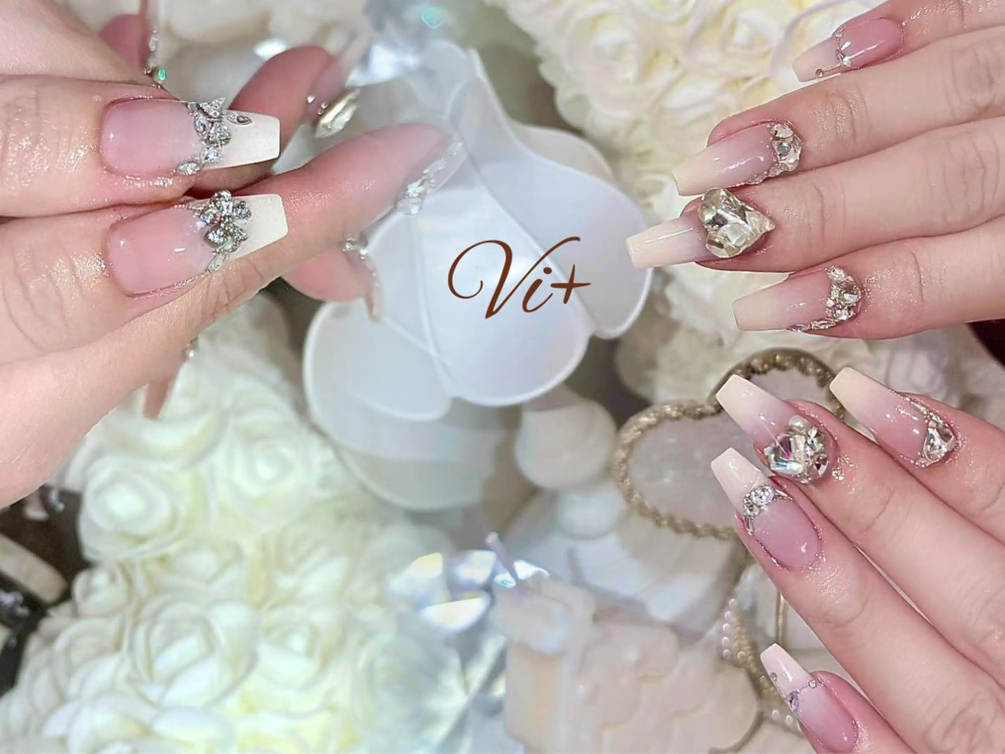 ネイル ハンドネイル ✨Nailsalon Vi+✨のネイルデザイン